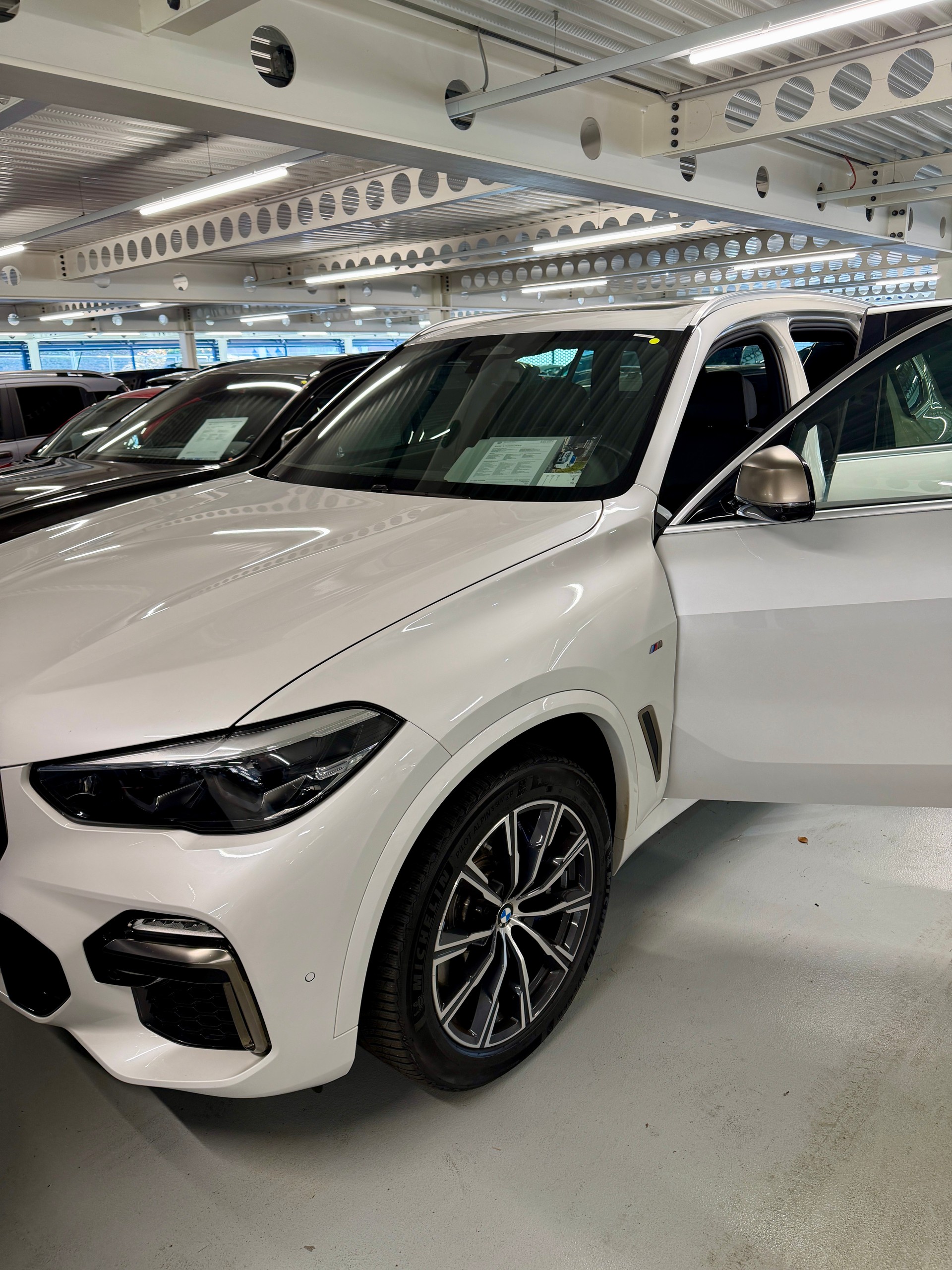 BMW M50i xDrive-image-1