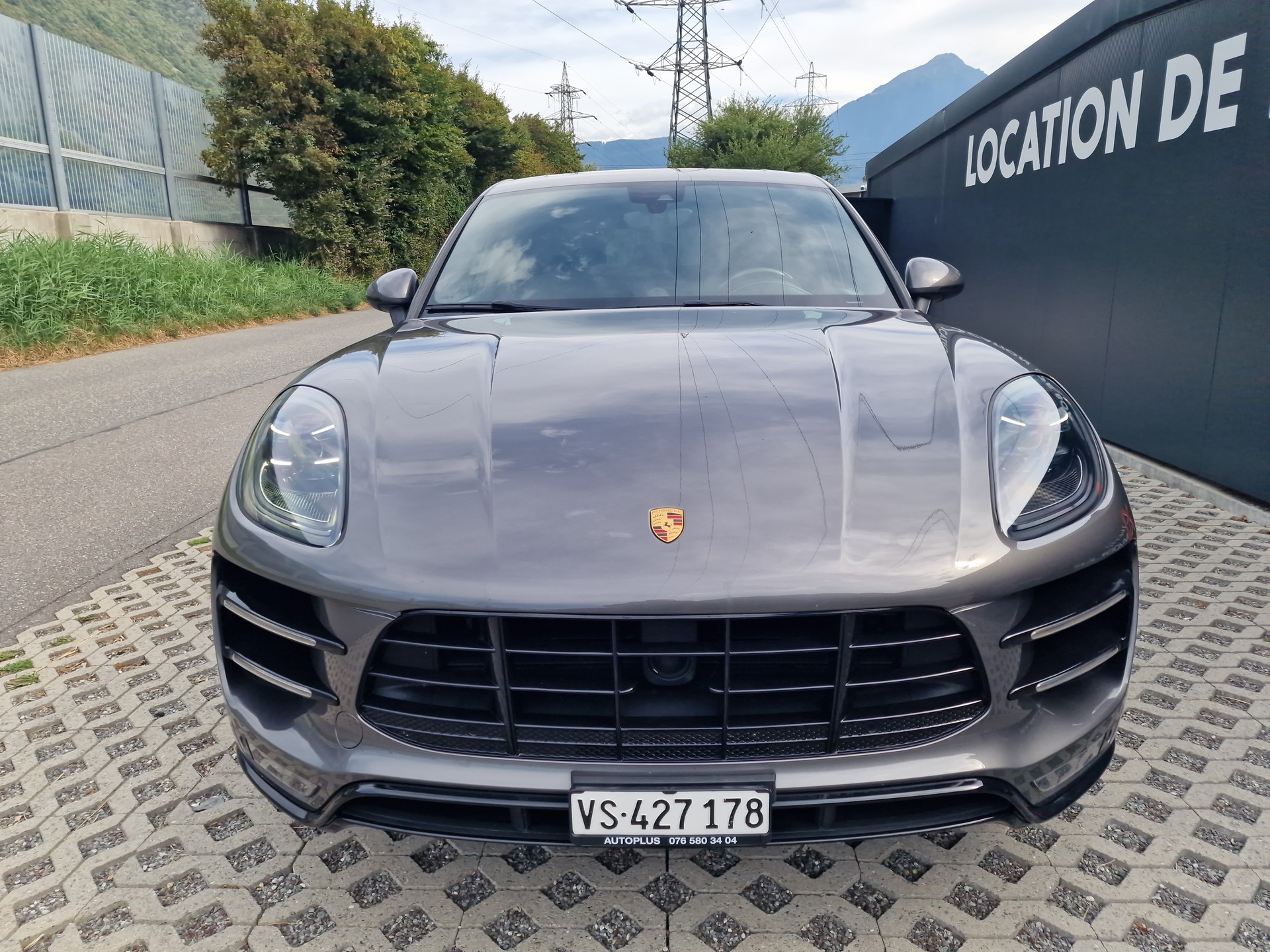 PORSCHE Macan Turbo PDK-image-0