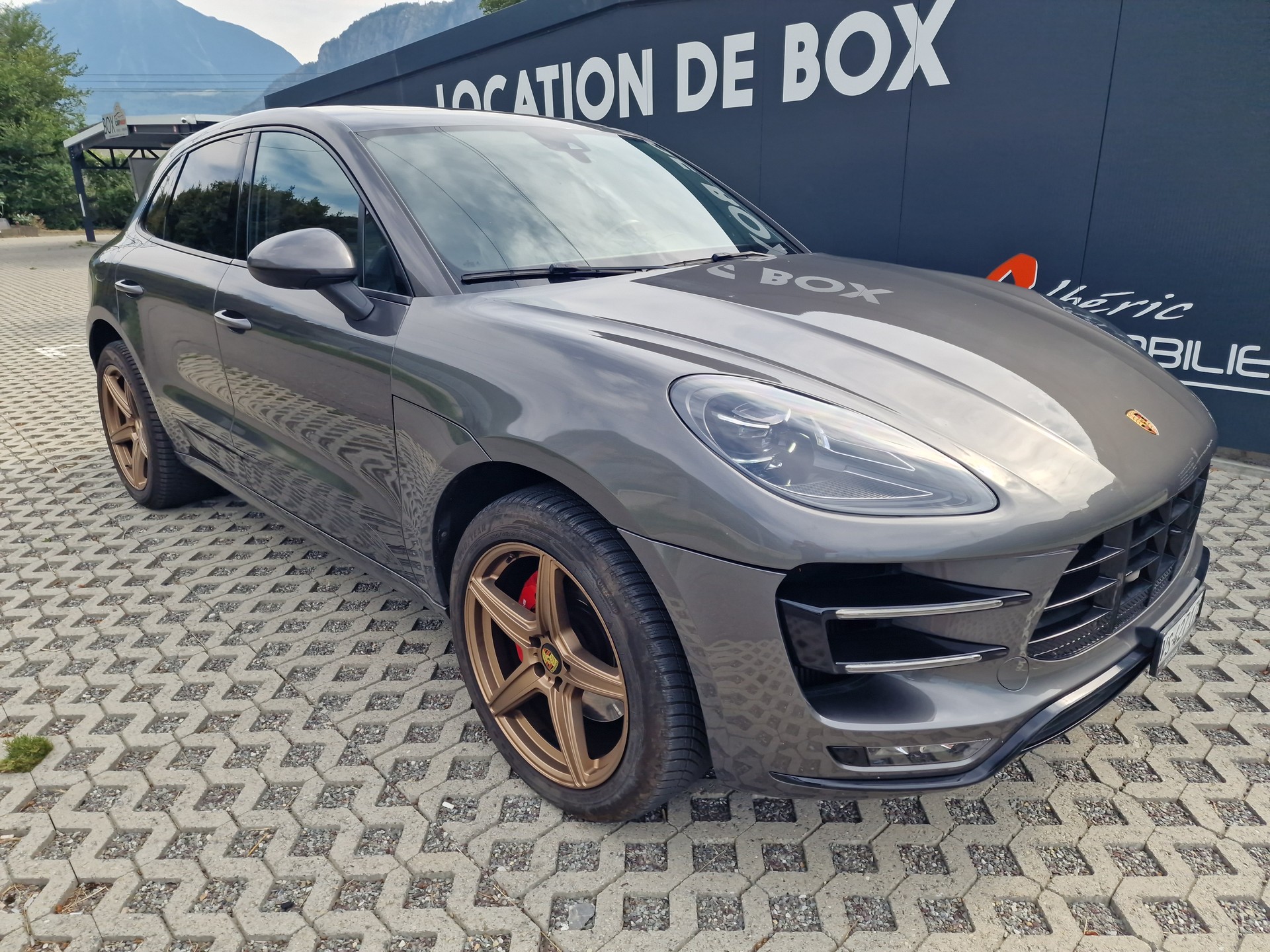 PORSCHE Macan Turbo PDK-image-2