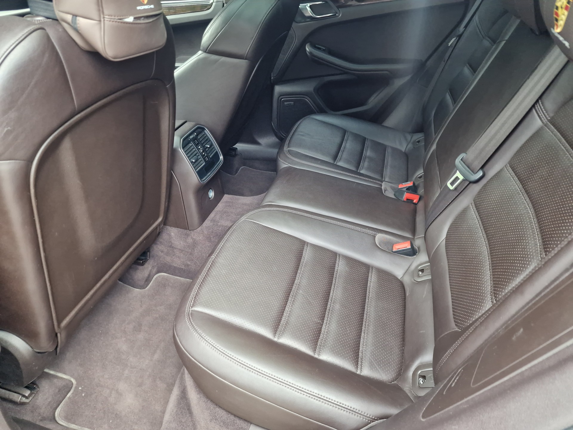 PORSCHE Macan Turbo PDK-image-10