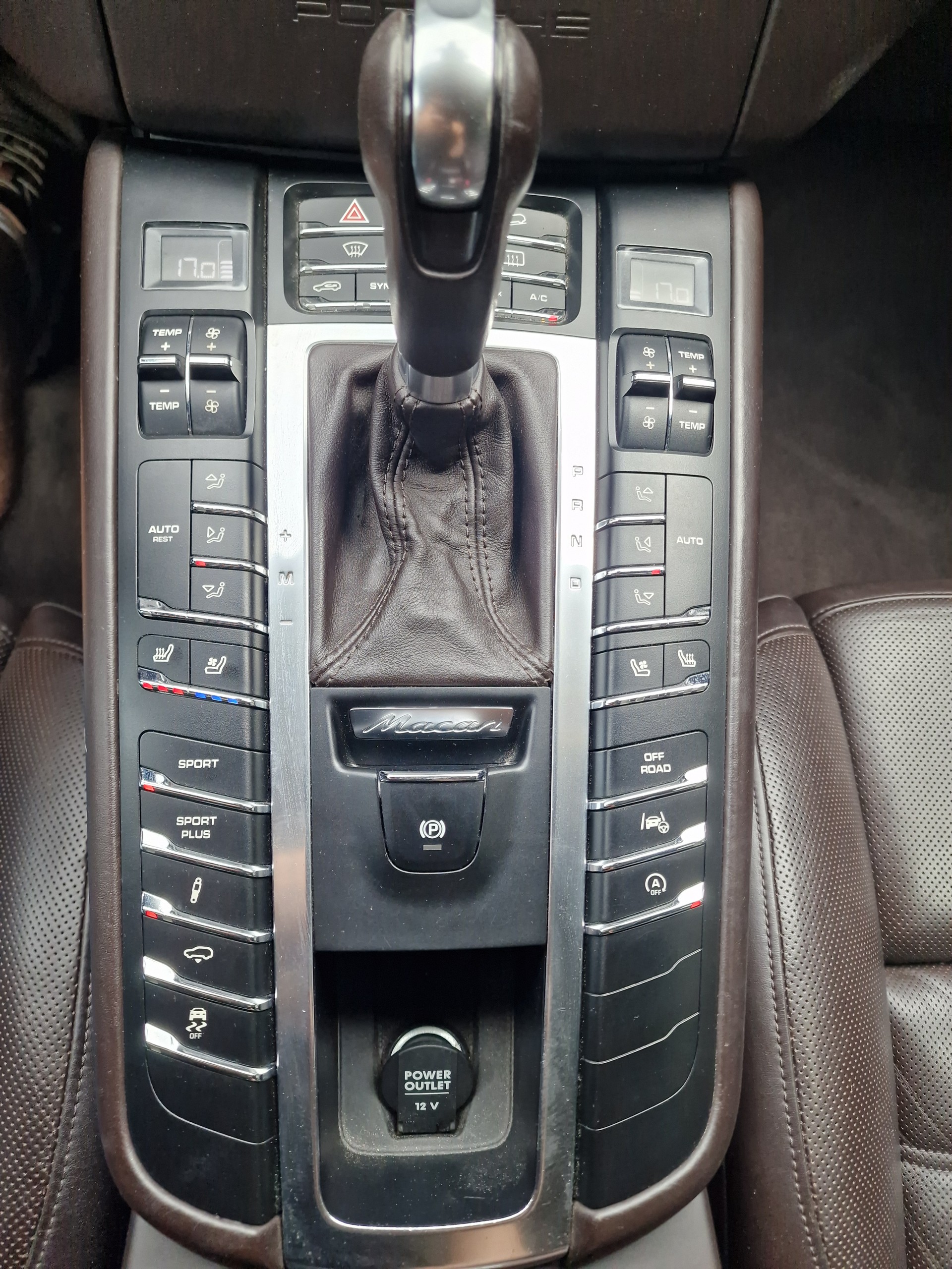 PORSCHE Macan Turbo PDK-image-8