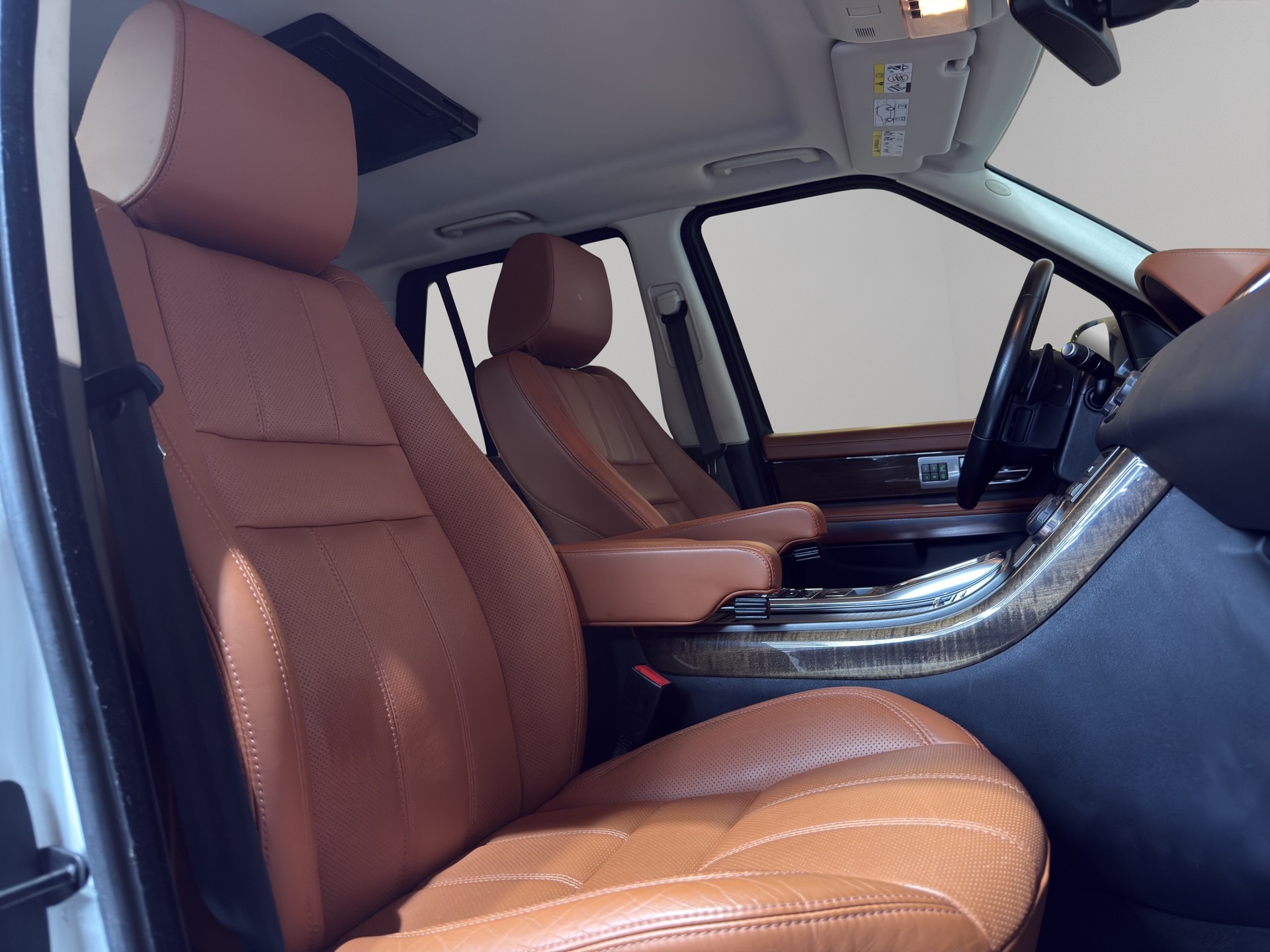 LAND ROVER Range Rover Sport 3.0 TDV6 SE Automatic-image-13