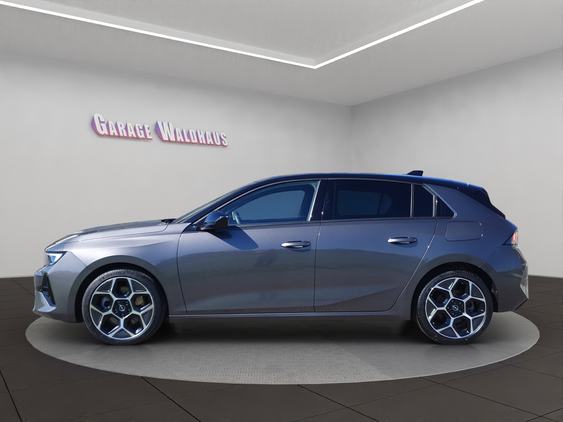 OPEL Astra 1.6 PHEV Turbo Swiss Plus A-image-1