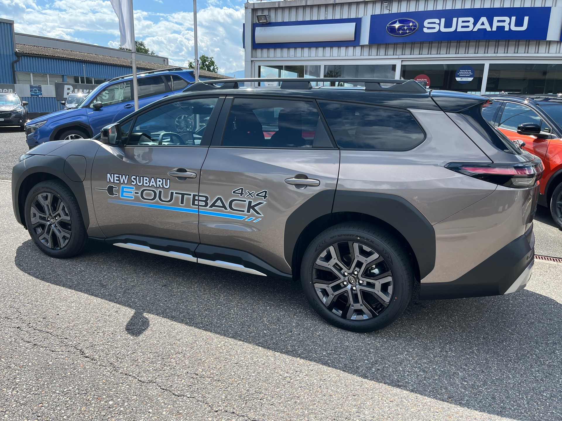 SUBARU E-Outback eV Luxury-image-2