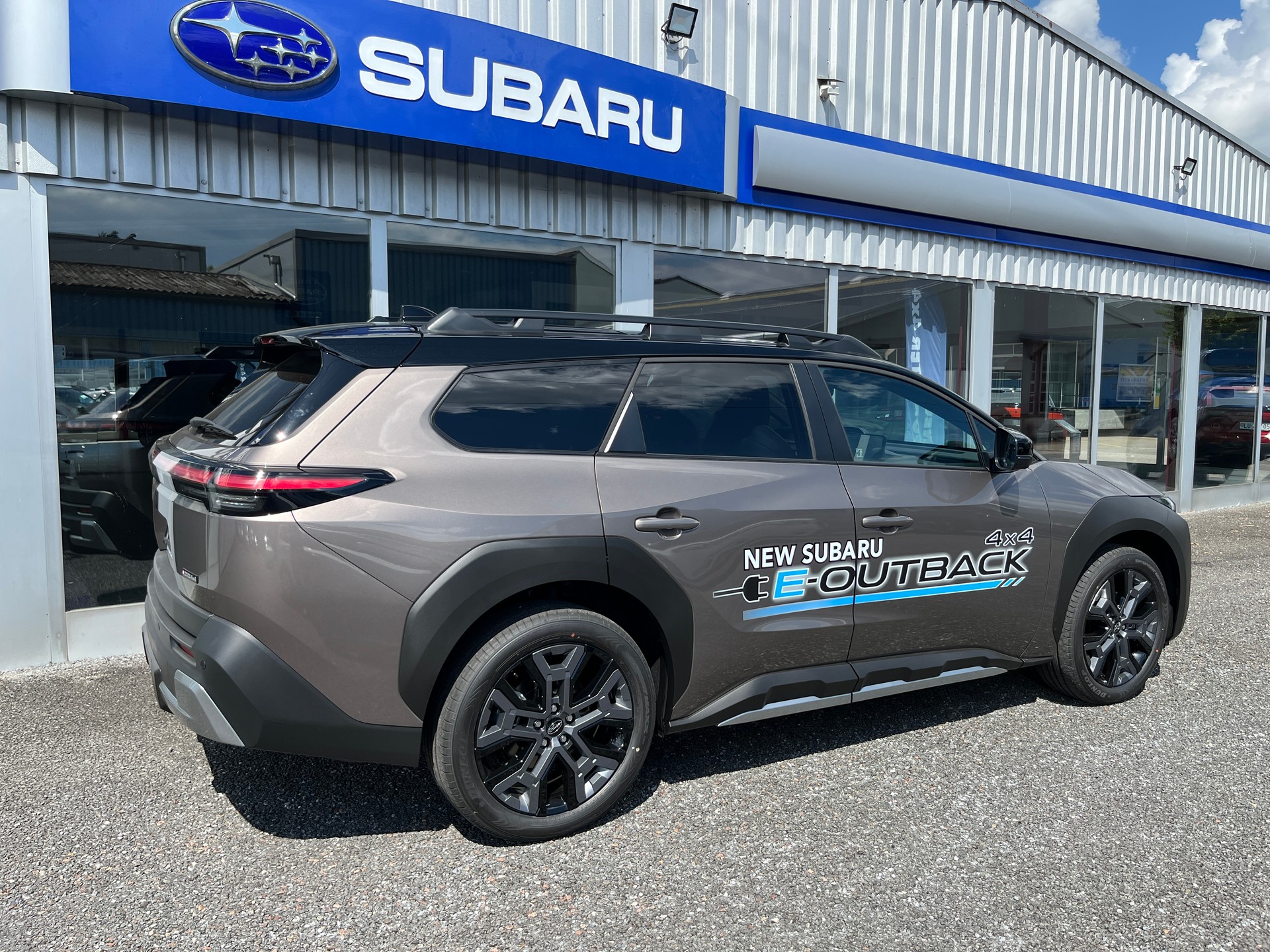 SUBARU E-Outback eV Luxury-image-12