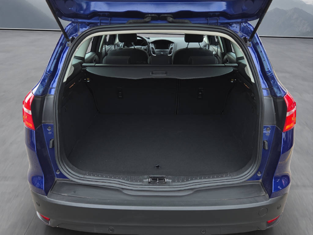 FORD Focus Station Wagon 1.0i EcoB 125 Freetech-image-4