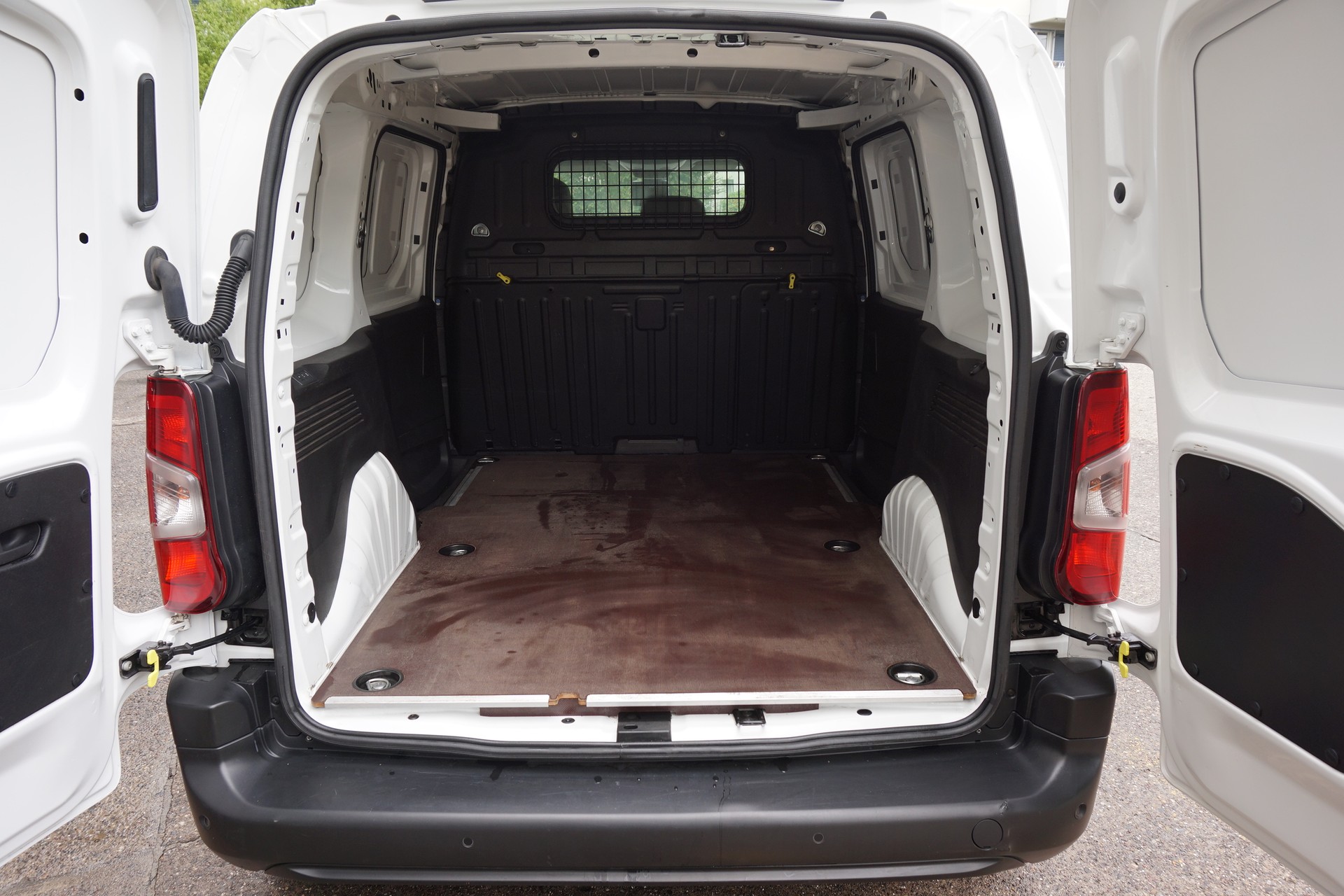 TOYOTA Proace City Van 1.5D Premium Medium Automatik-image-4