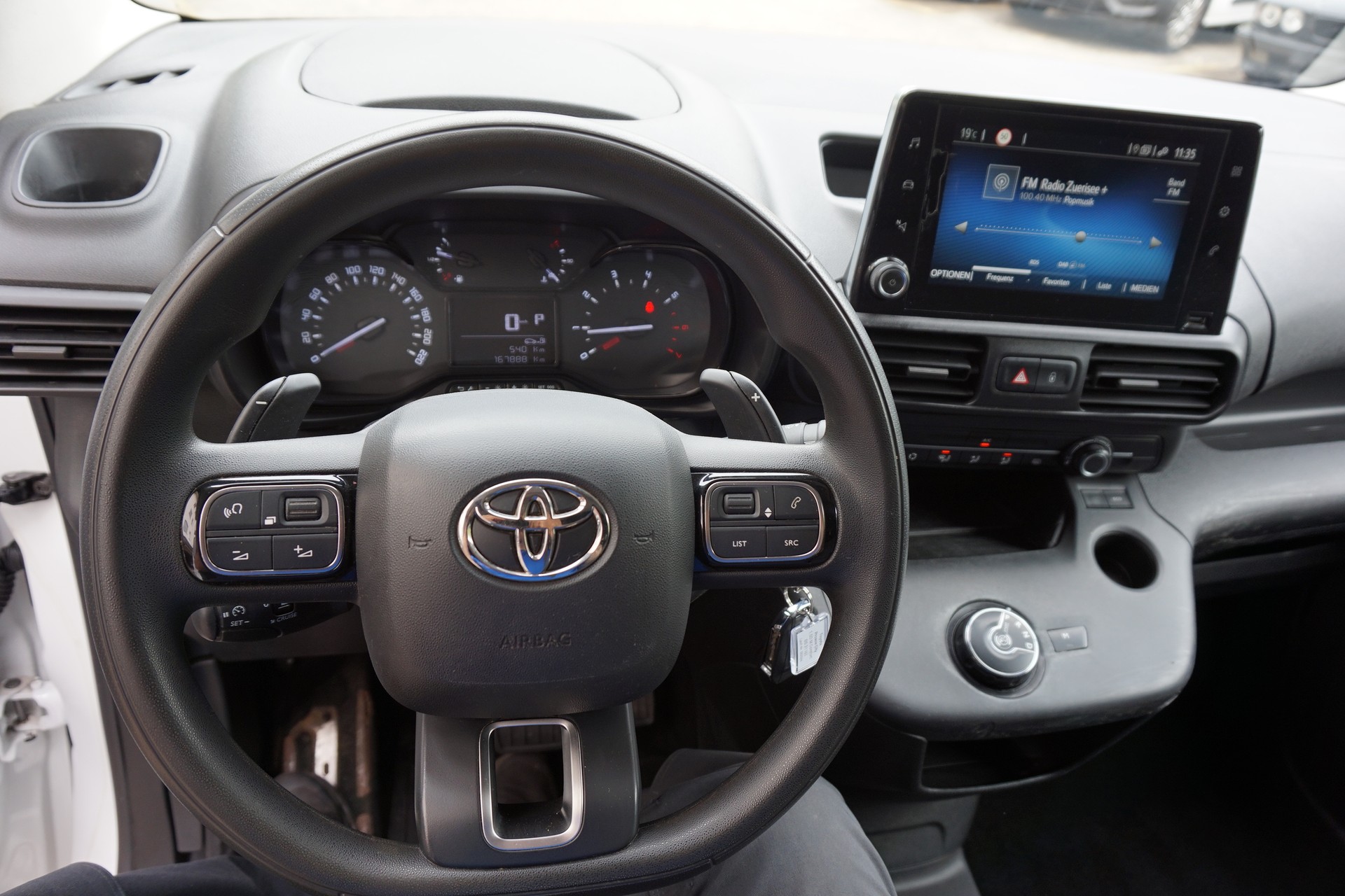 TOYOTA Proace City Van 1.5D Premium Medium Automatik-image-8