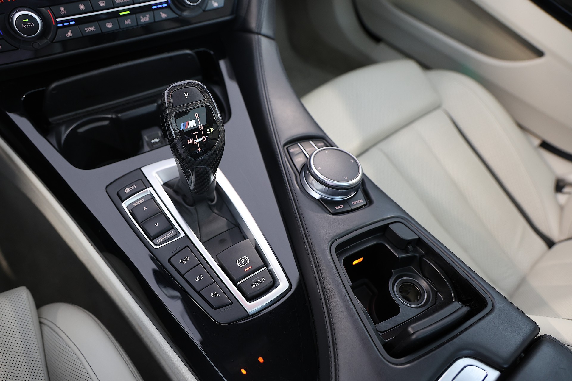 BMW 640d M-Sport xDrive Gran Coupé-image-16