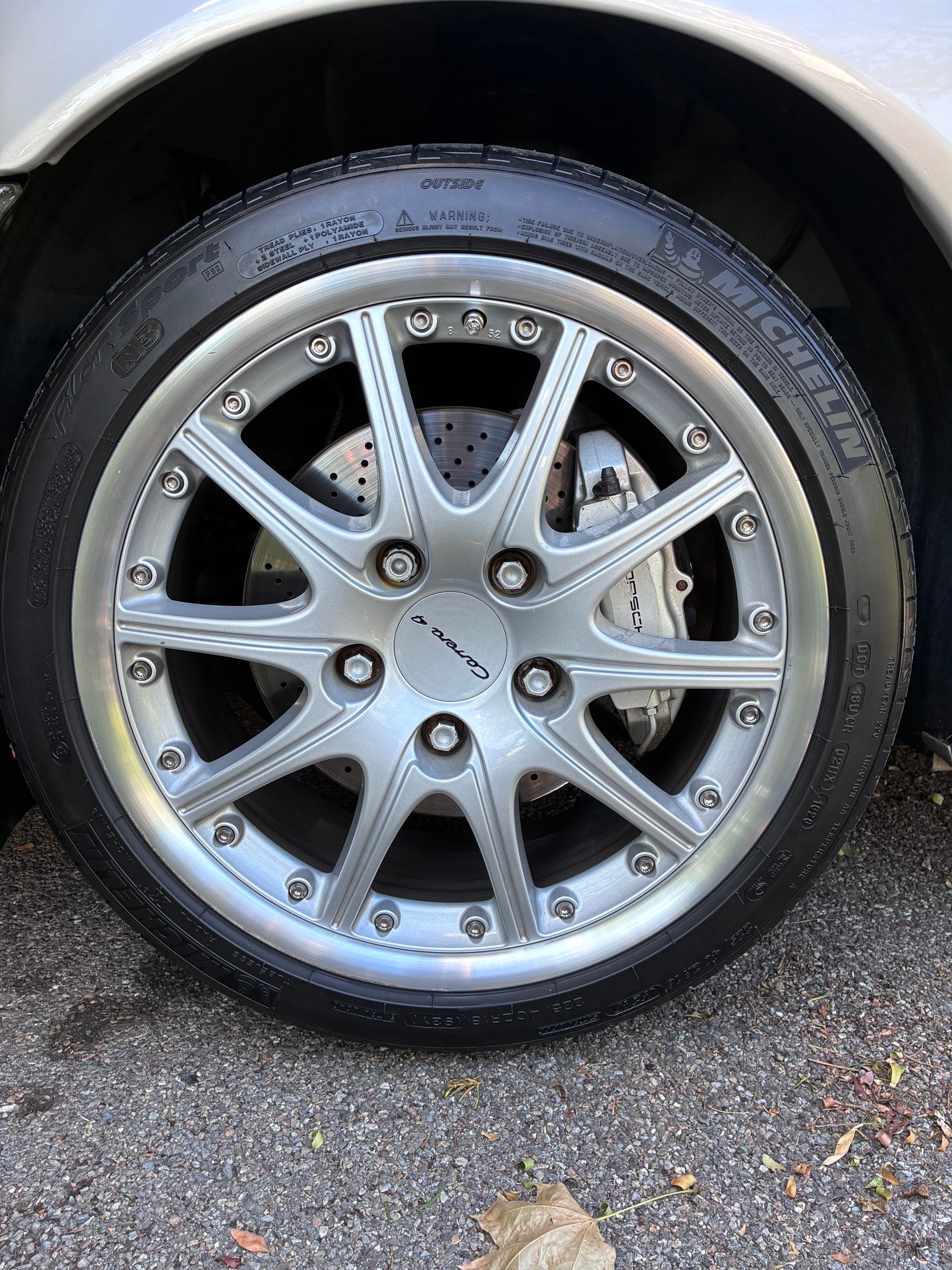 PORSCHE Carrera 4-image-9