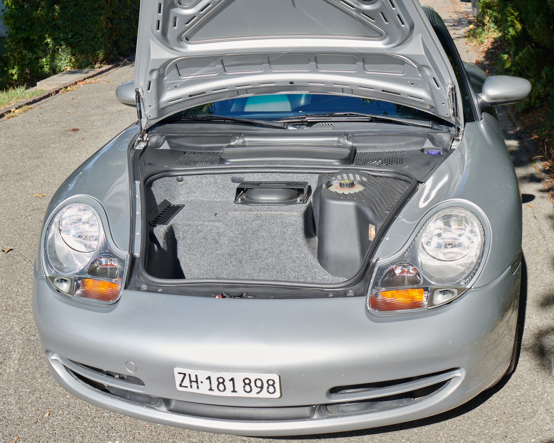 PORSCHE Carrera 4-image-10