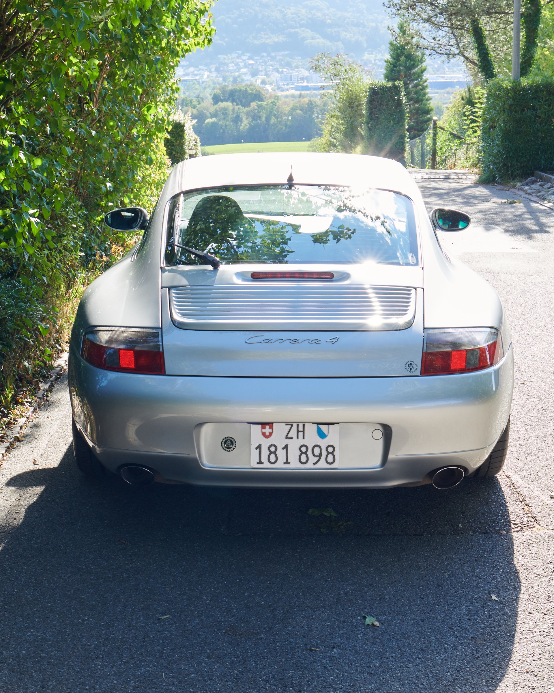 PORSCHE Carrera 4-image-2