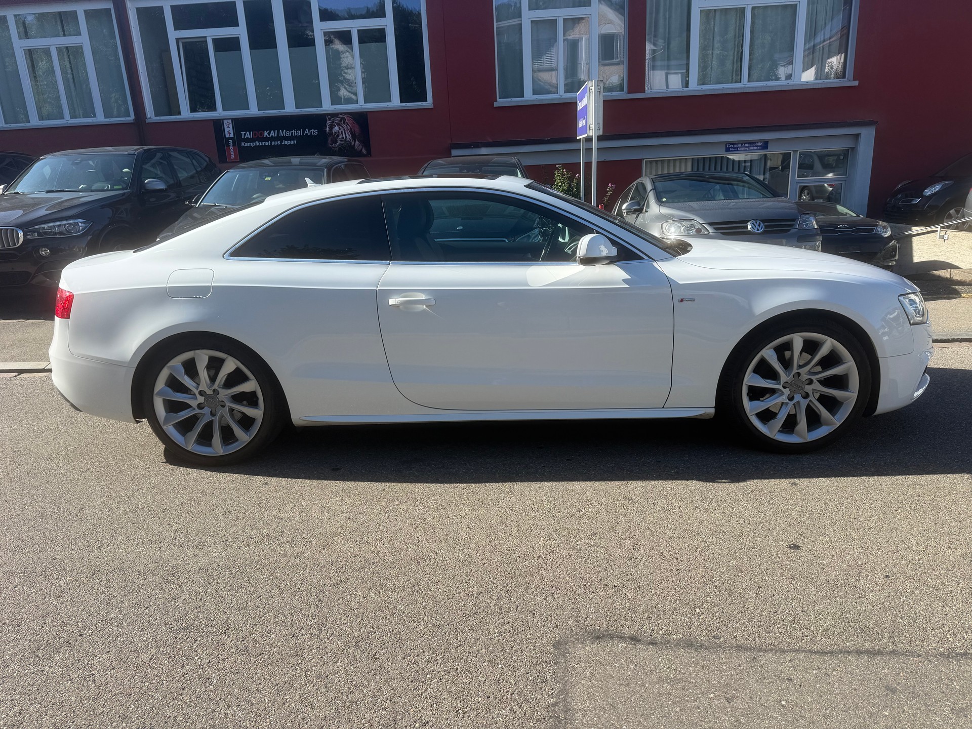 AUDI A5 Coupé 1.8 TFSI-image-3