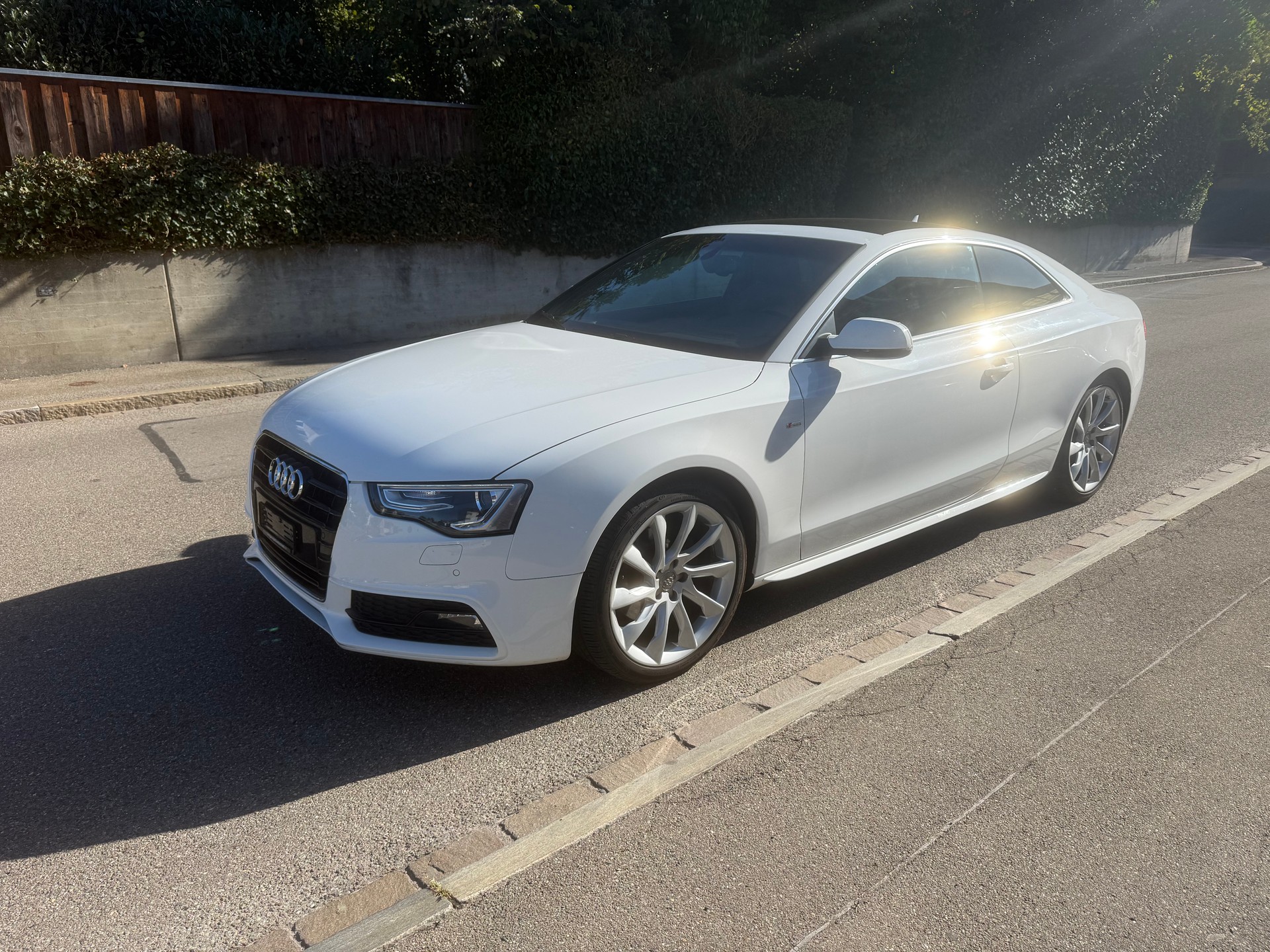 AUDI A5 Coupé 1.8 TFSI-image-1