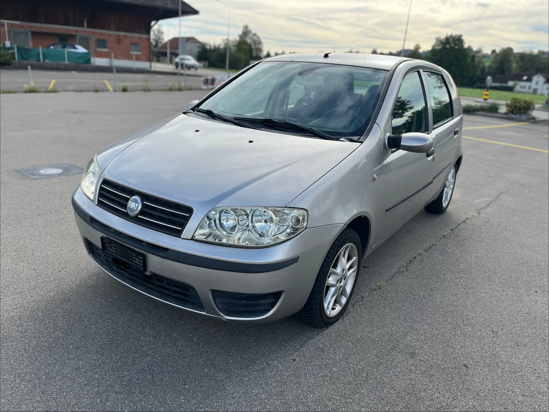 FIAT Ab MFK 1/2025 Benzin 1,2i 16 V mit Klimaanlage-image-1