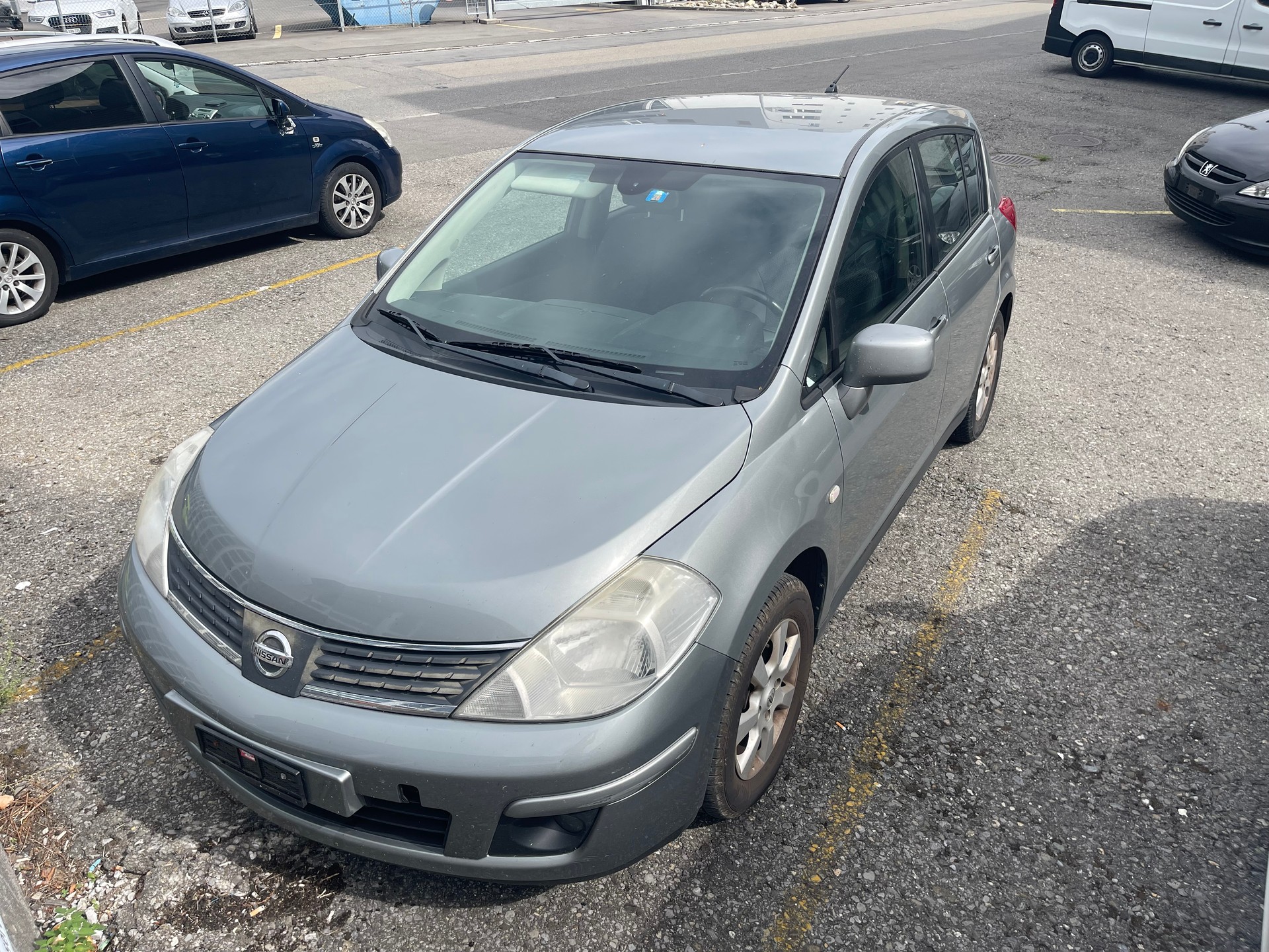 NISSAN Tiida 1.6 acenta-image-0