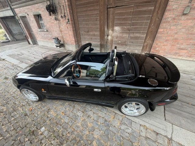 MAZDA MX-5 1.6i-16-image-4