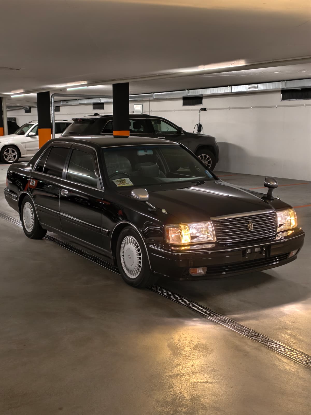 TOYOTA Crown Sedan Royal Saloon G (JZS155)-image-3