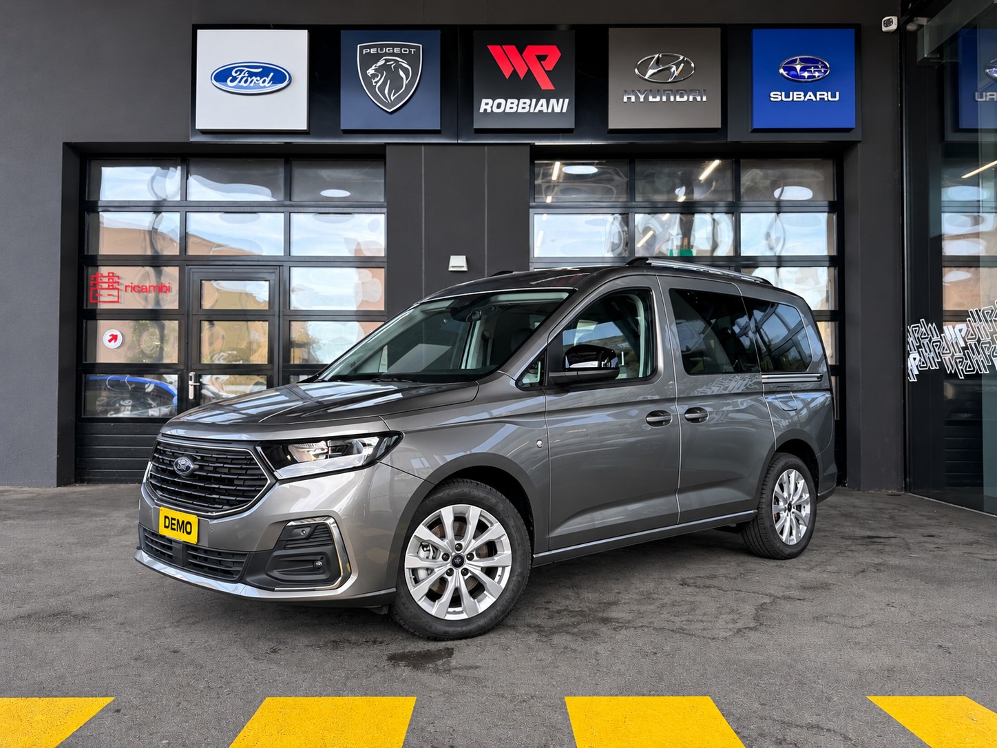 FORD Tourneo Connect 2.0 EcoBlue Titanium Automat-image-0