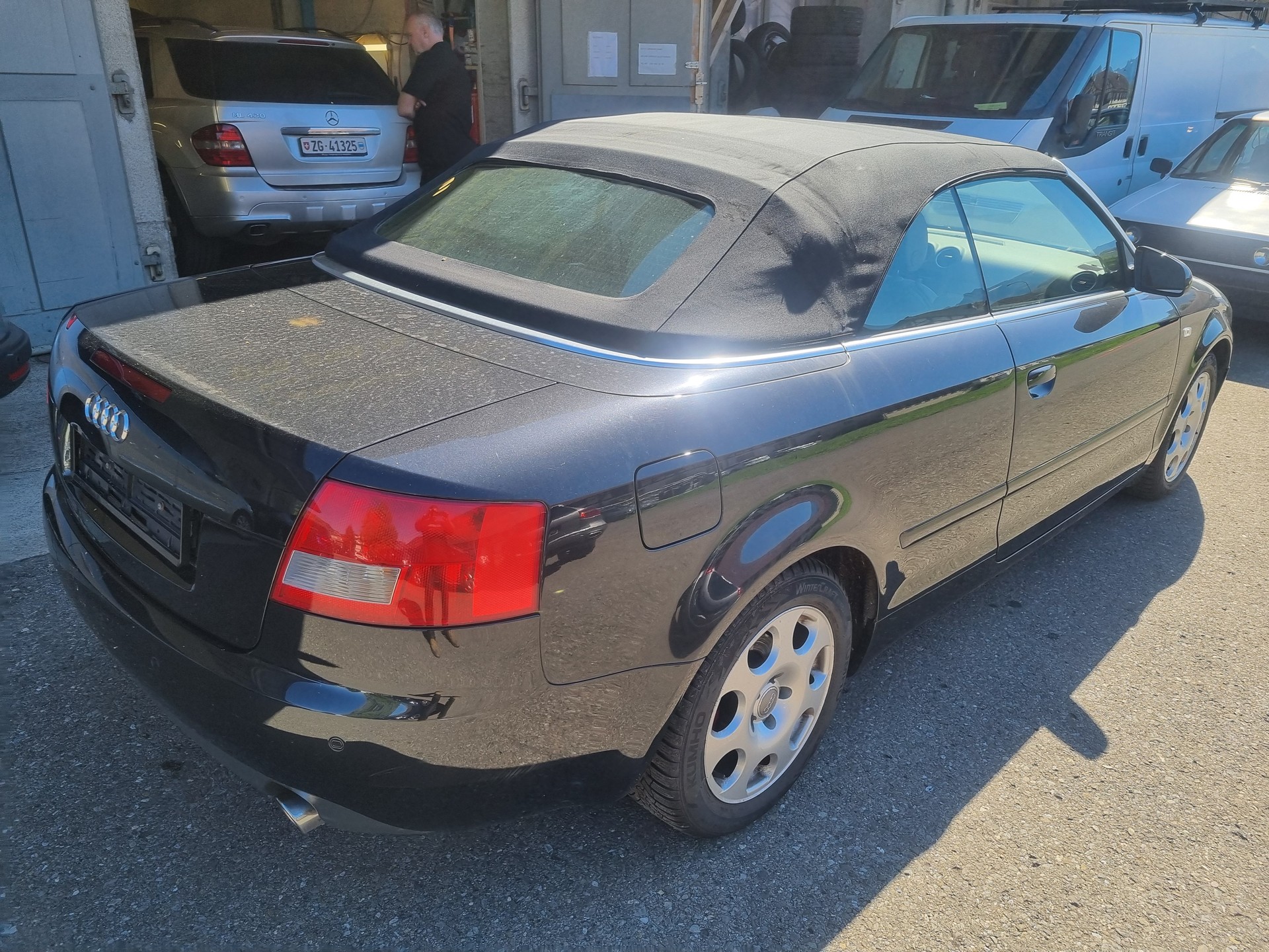 AUDI A4 Cabriolet 2.4 V6-image-2