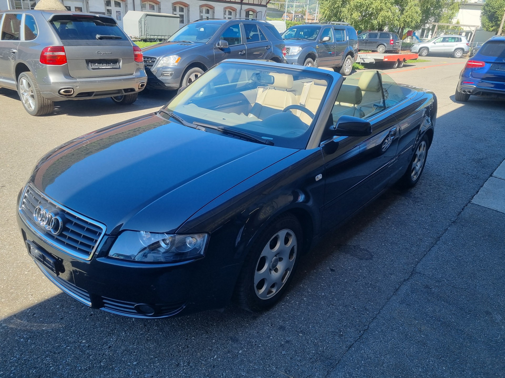 AUDI A4 Cabriolet 2.4 V6-image-10