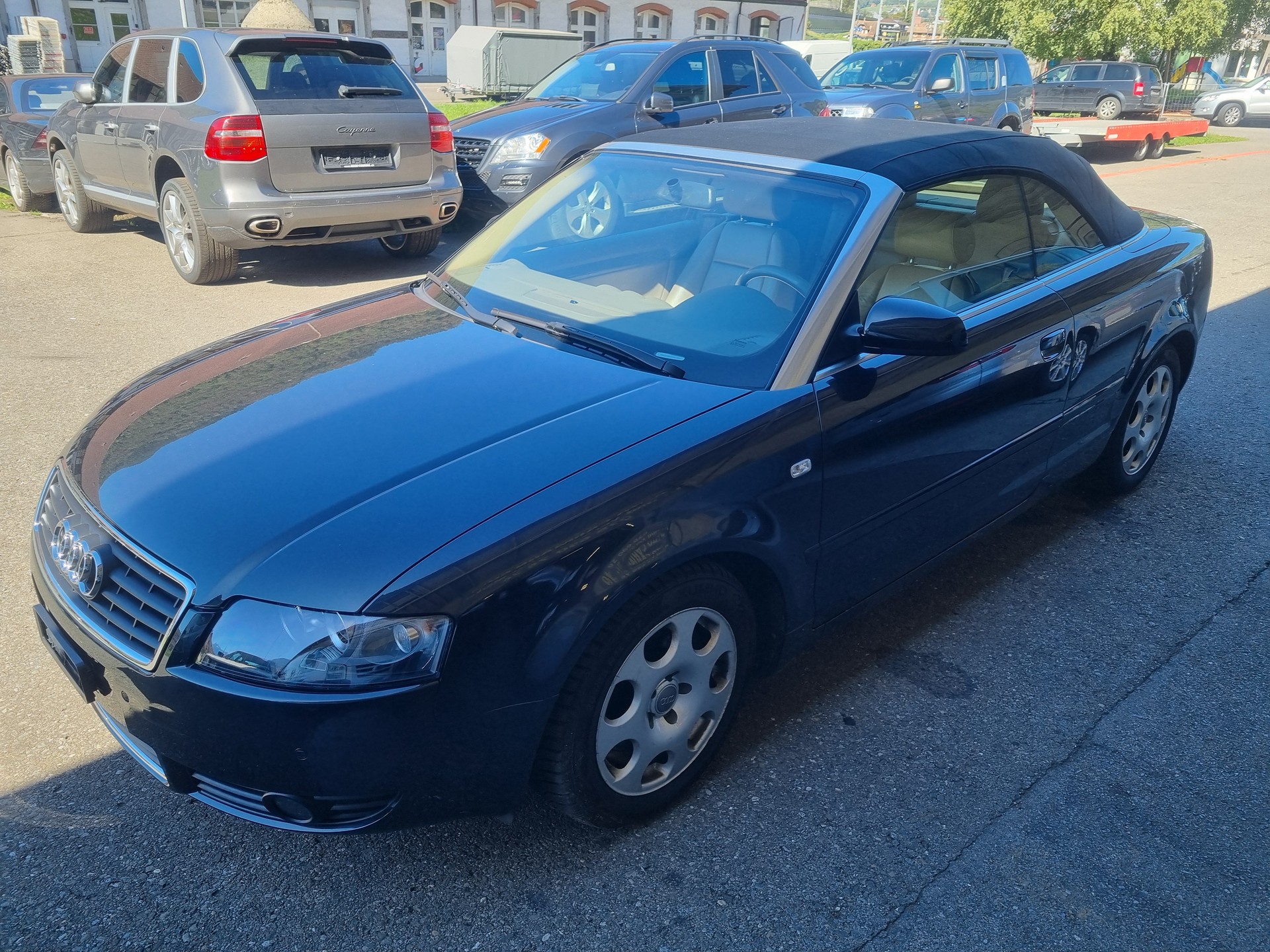 AUDI A4 Cabriolet 2.4 V6-image-0