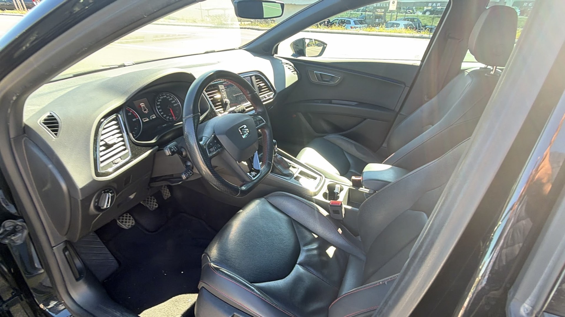 SEAT Leon ST 1.4 TSI ACT FR - Nouvelle Expertise : 25.09.2026 - Crochet d’attelage amovible poids remorquable 1500 Kg-image-15