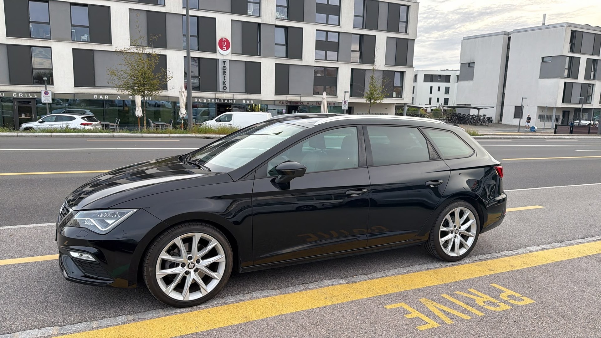 SEAT Leon ST 1.4 TSI ACT FR - Nouvelle Expertise : 25.09.2026 - Crochet d’attelage amovible poids remorquable 1500 Kg-image-9