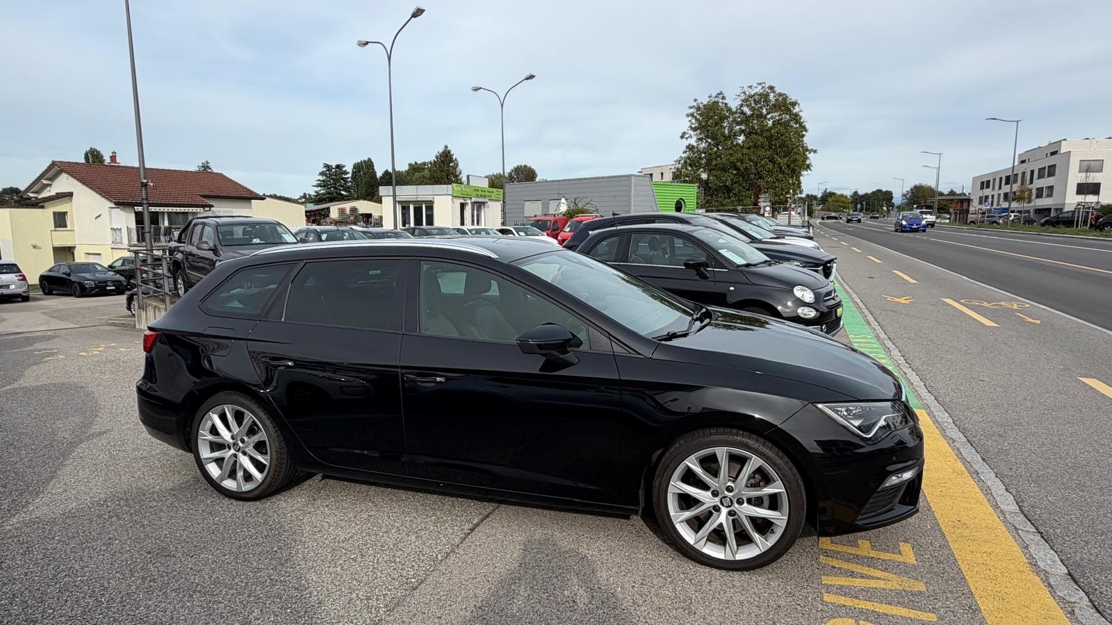 SEAT Leon ST 1.4 TSI ACT FR - Nouvelle Expertise : 25.09.2026 - Crochet d’attelage amovible poids remorquable 1500 Kg-image-1