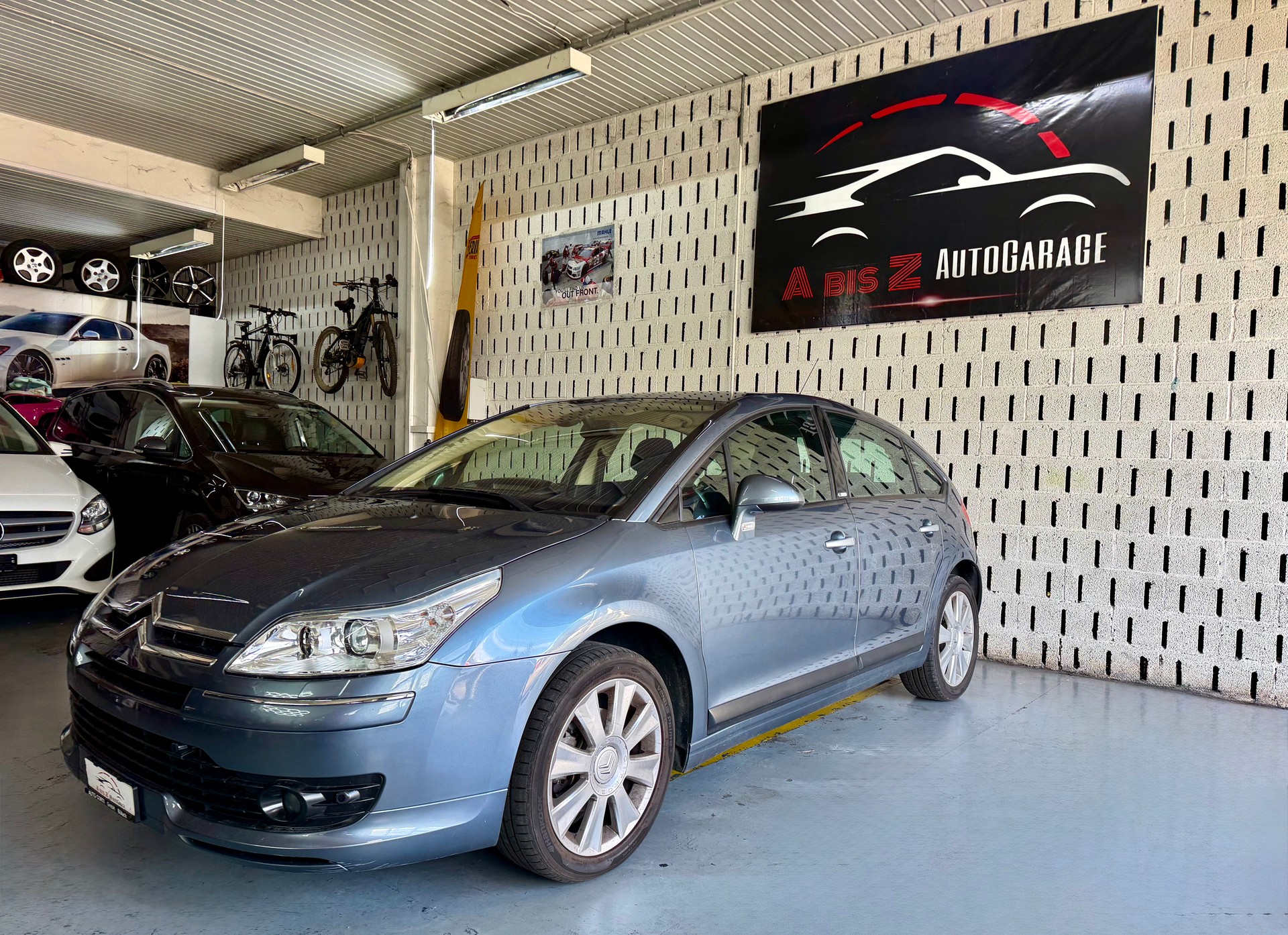 CITROEN C4 Berline 2.0i 16V Exclusive Automatic-image-0