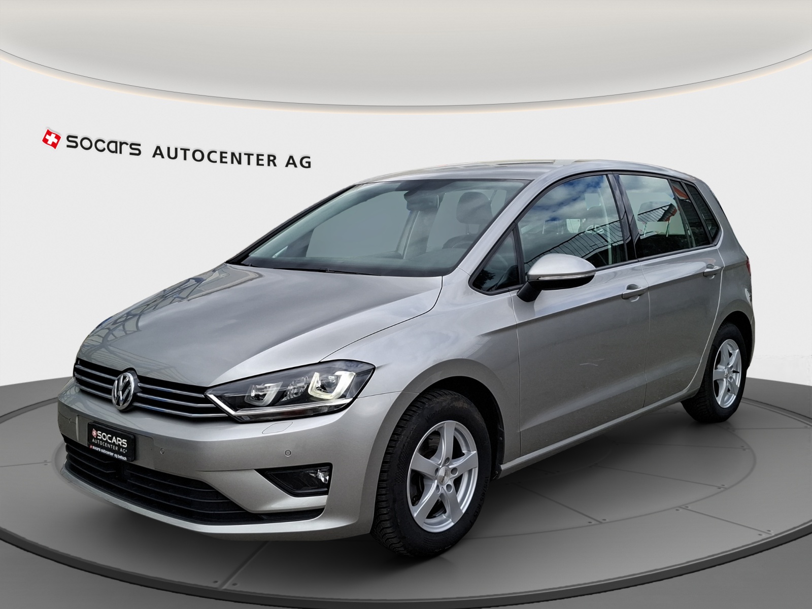 VW Golf Sportsvan 1.6 TDI Comfortline DSG // Anhängerkupplung // 8-fach Aluminiumbereift-image-0