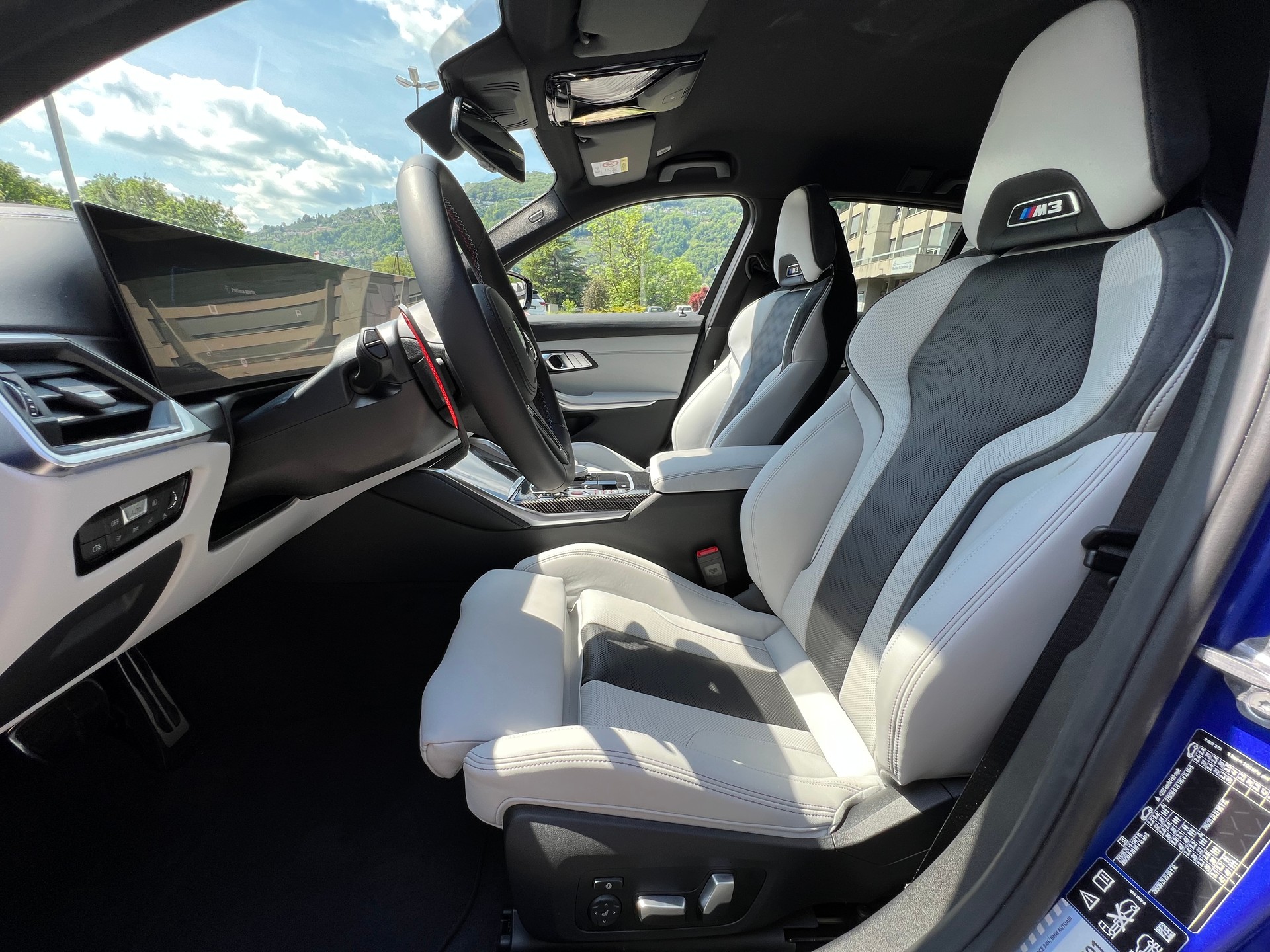 BMW M3 Touring xDrive Competition M-image-8