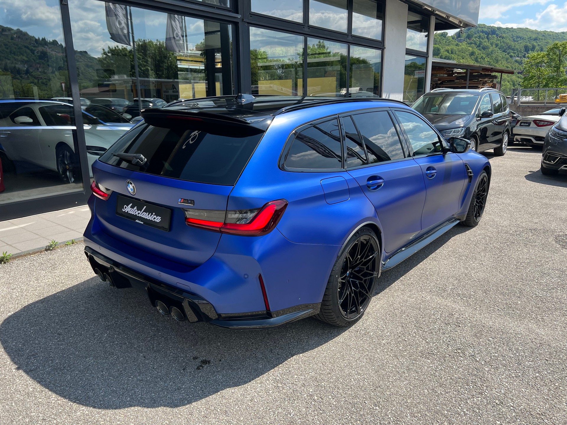 BMW M3 Touring xDrive Competition M-image-7
