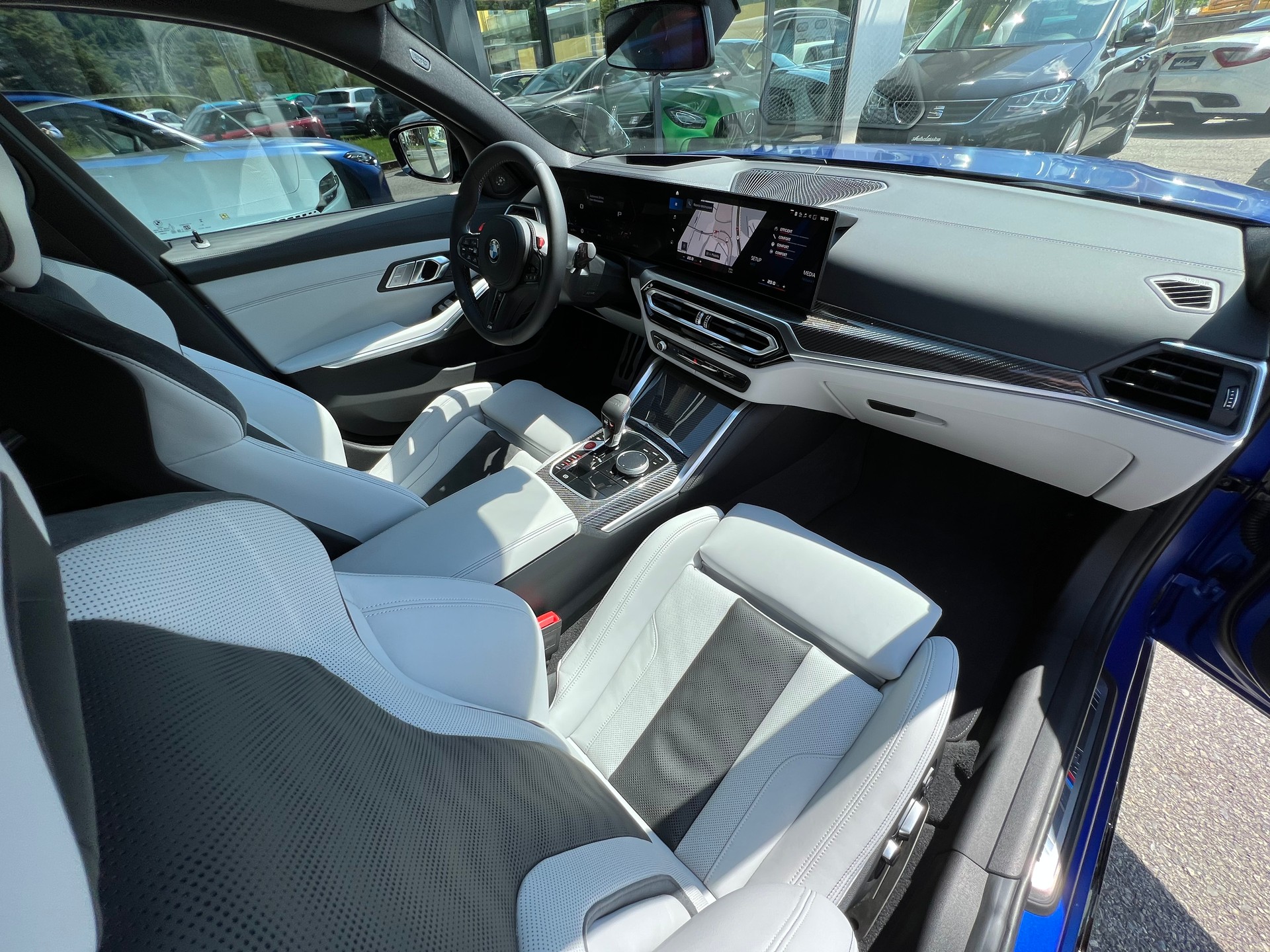 BMW M3 Touring xDrive Competition M-image-11