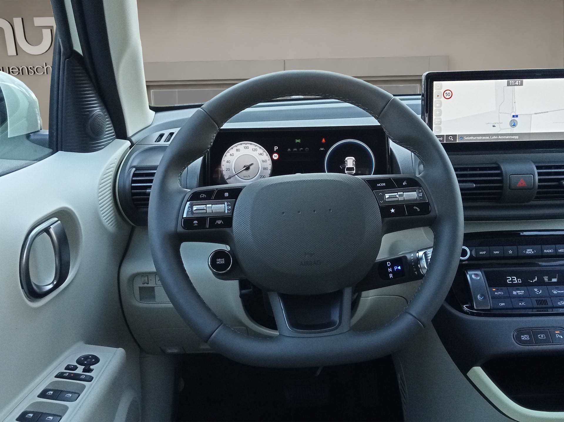 HYUNDAI Inster 49kWh Amplia-image-13