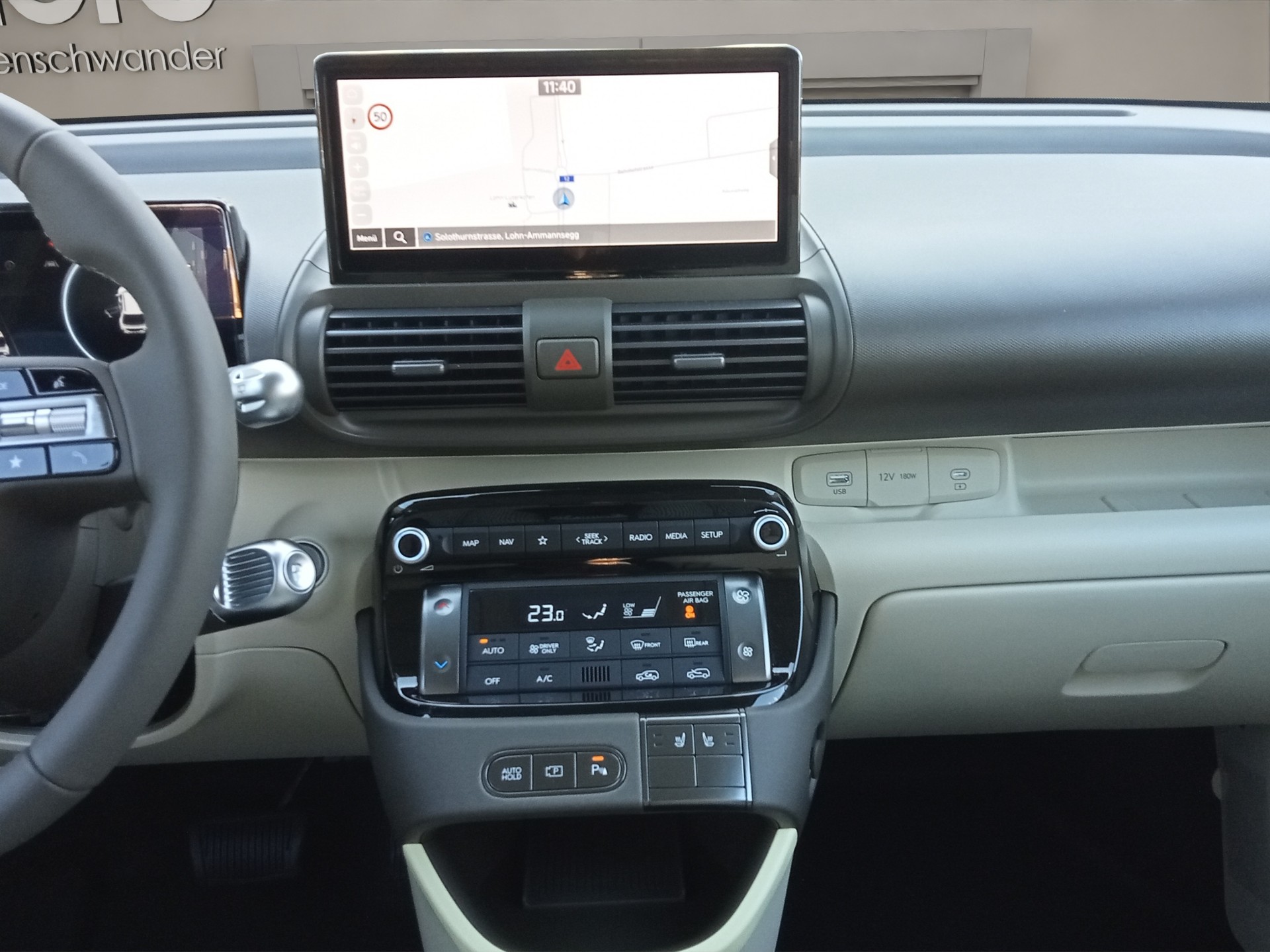 HYUNDAI Inster 49kWh Amplia-image-14