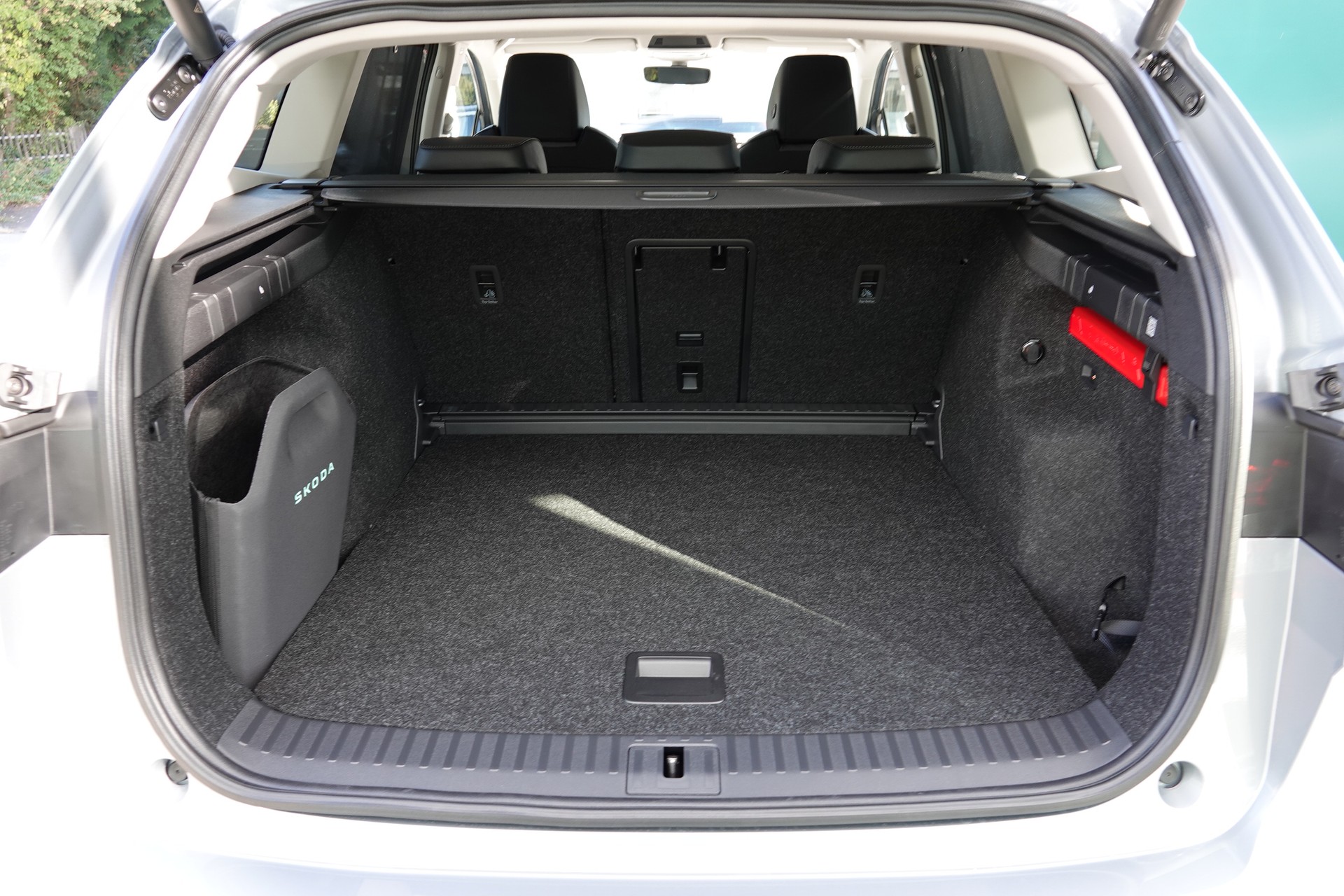 SKODA Enyaq 85x Dynamic-image-16