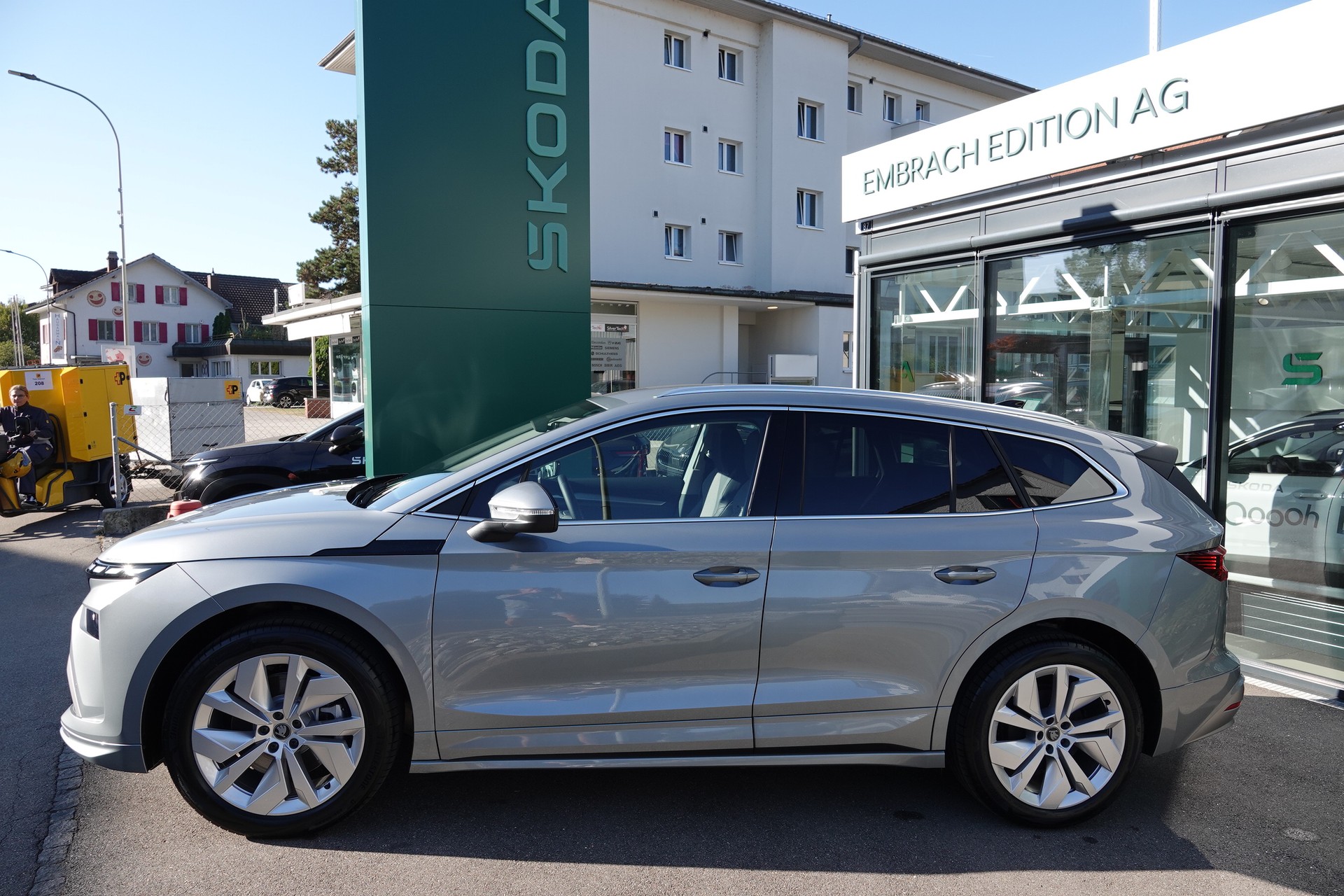 SKODA Enyaq 85x Dynamic-image-4