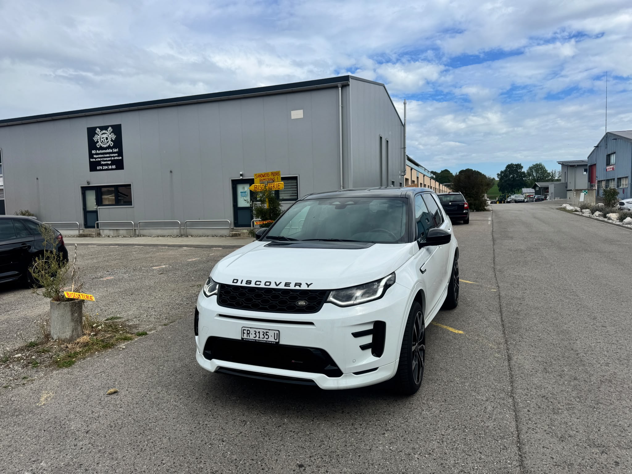 Car photo