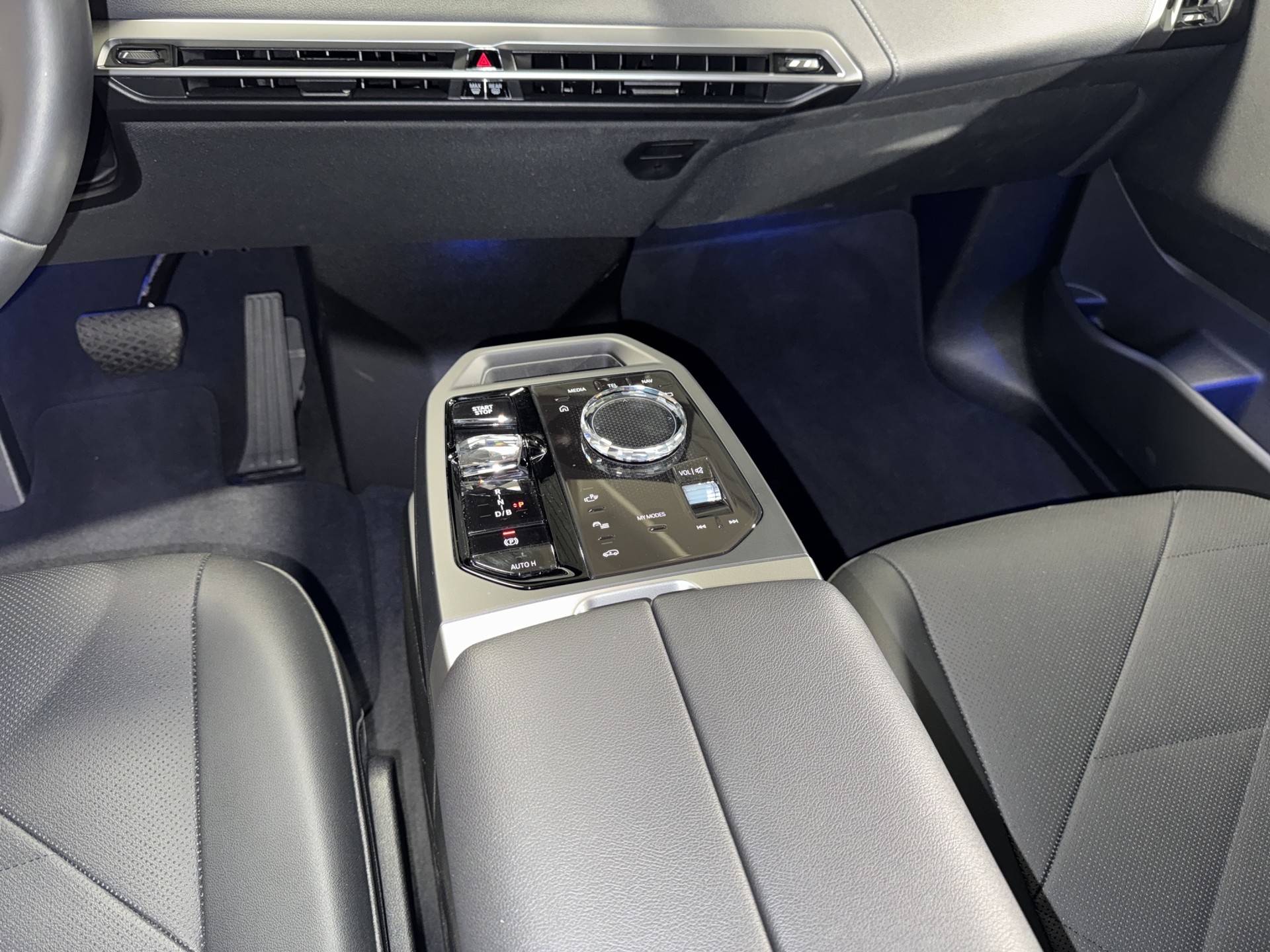 BMW iX I20 M60-image-19
