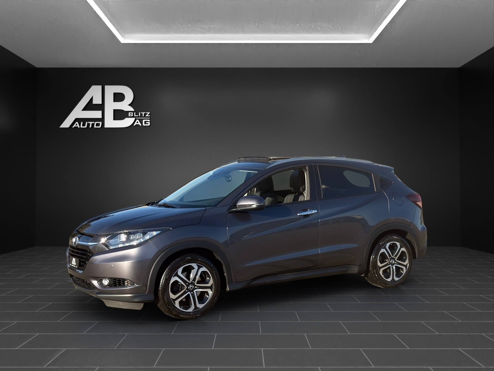 HONDA HR-V 1.6i-DTEC Executive-image-1