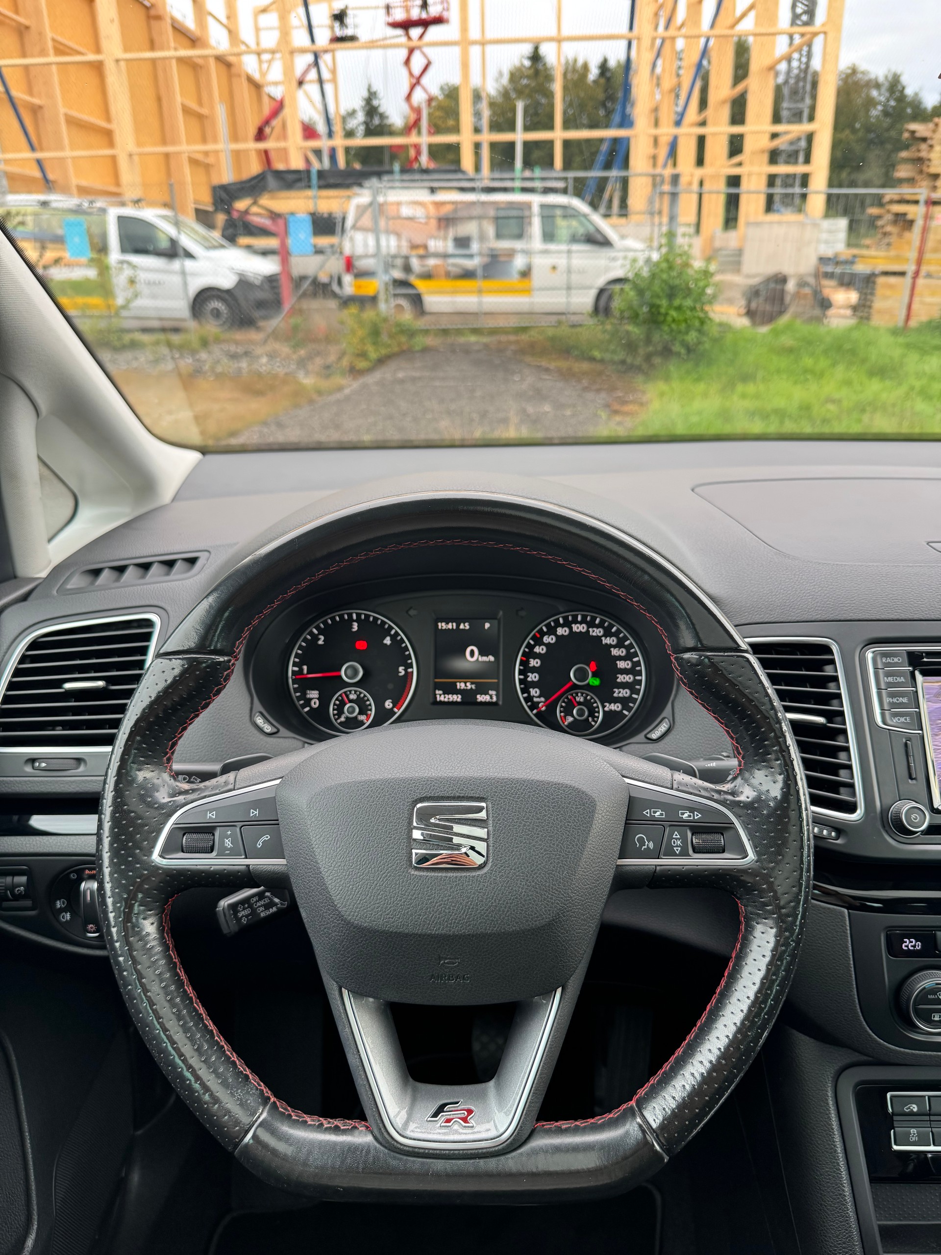 SEAT Alhambra 2.0 TDI FR Line DSG / ab MFK bei Verkauf-image-13