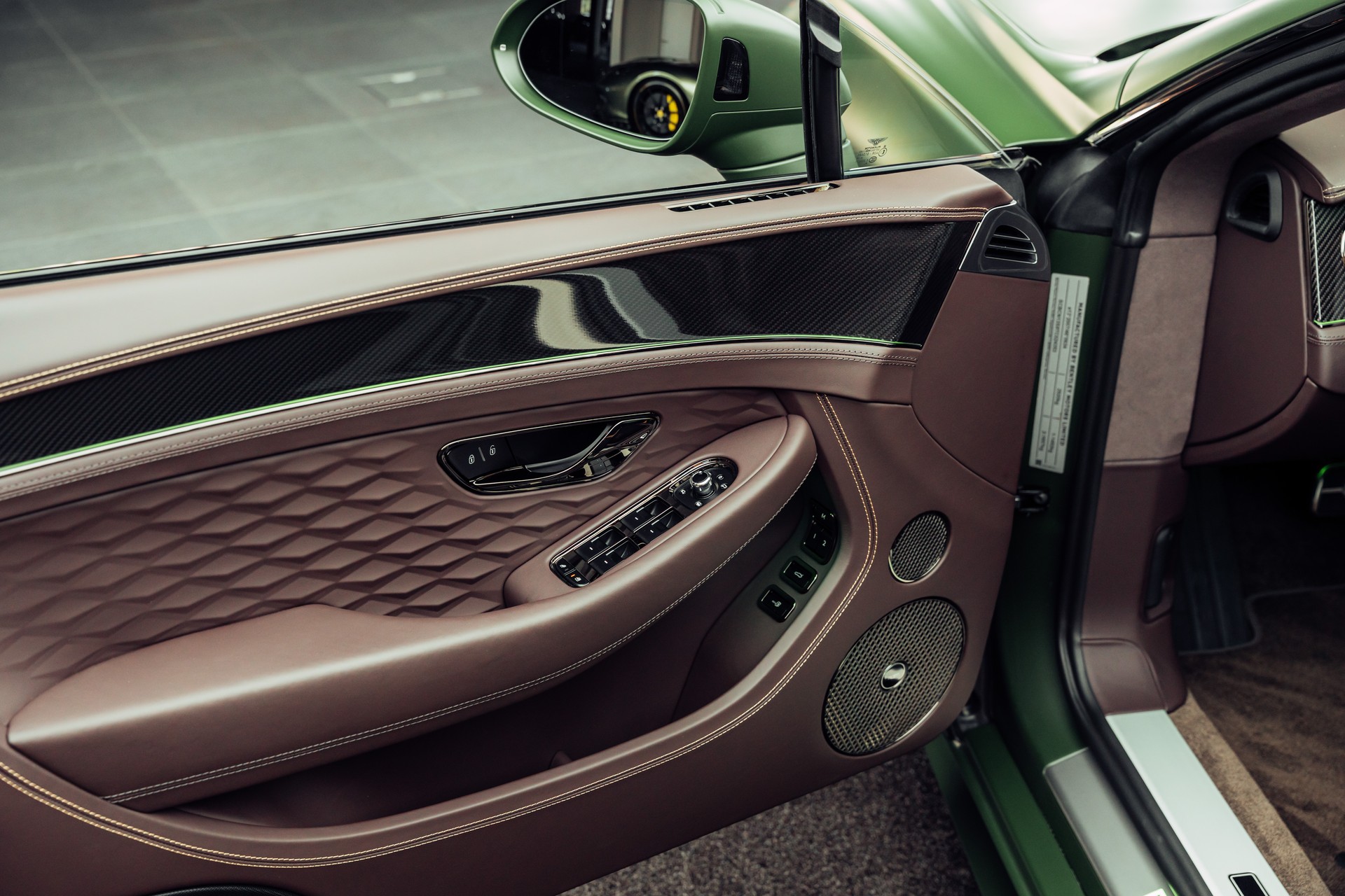 BENTLEY Continental GT 4.0 V8 PHEV Speed British Racing Green Satin-image-12