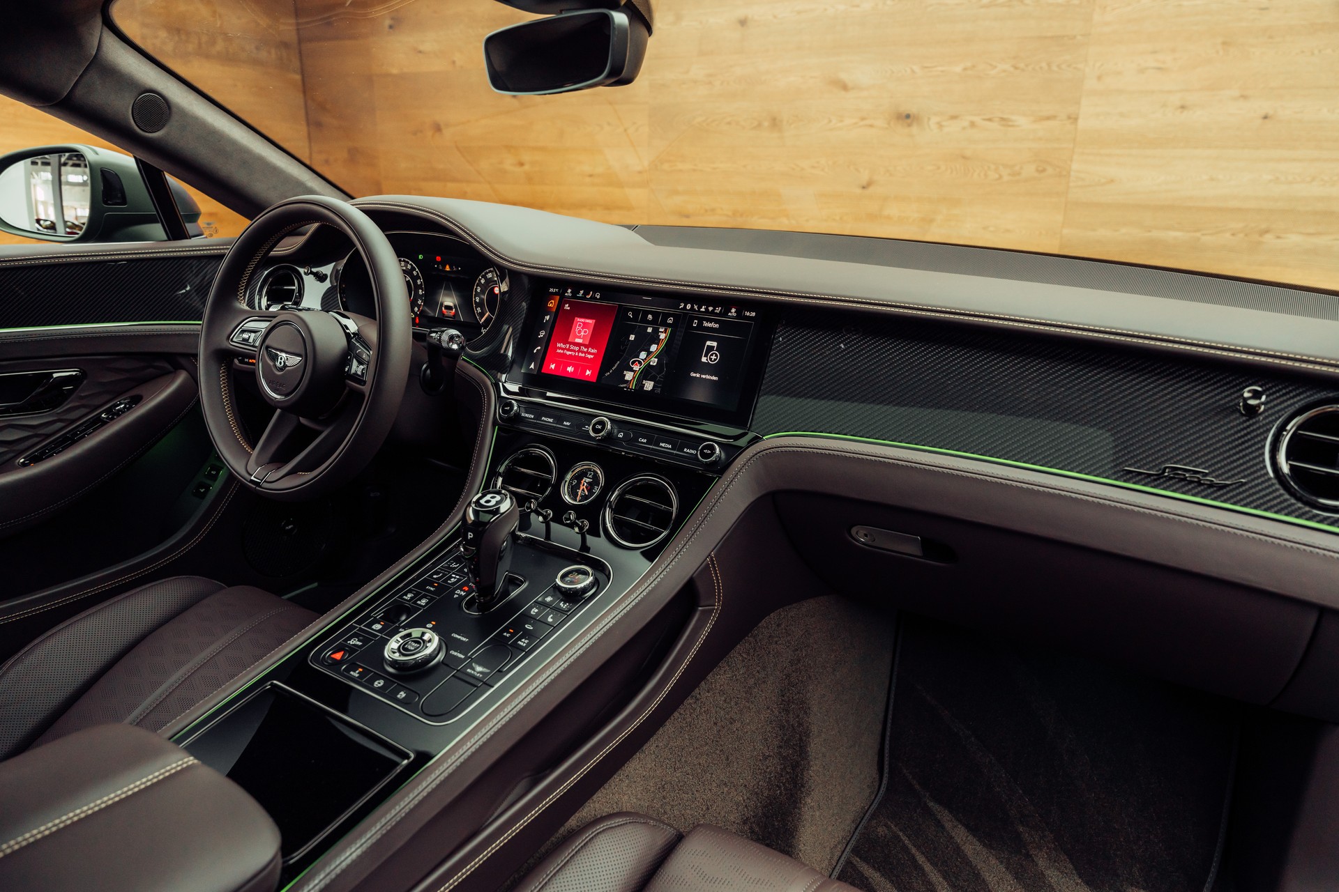 BENTLEY Continental GT 4.0 V8 PHEV Speed British Racing Green Satin-image-5
