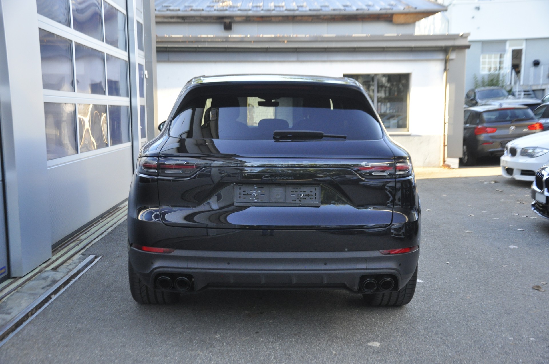 PORSCHE Cayenne-image-15