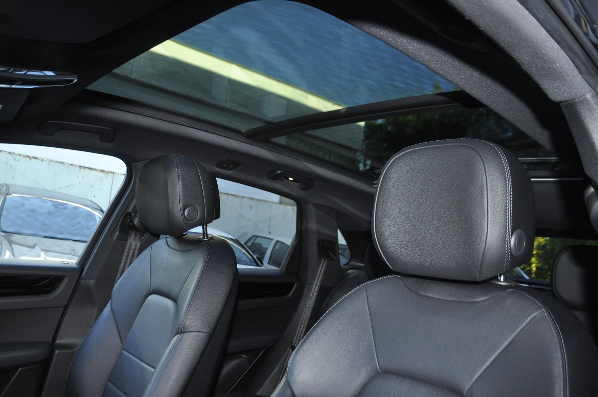 PORSCHE Cayenne-image-5
