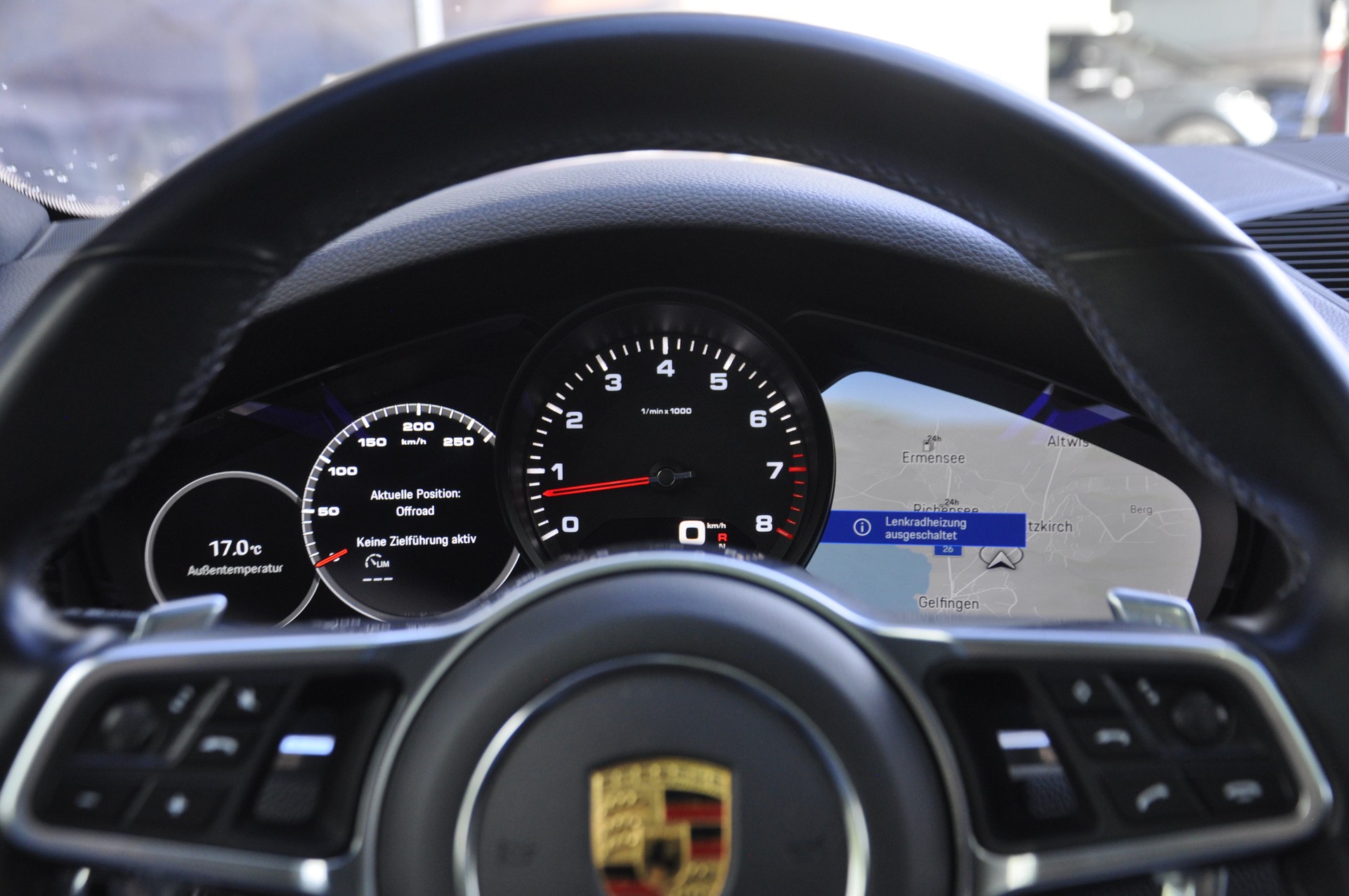 PORSCHE Cayenne-image-10