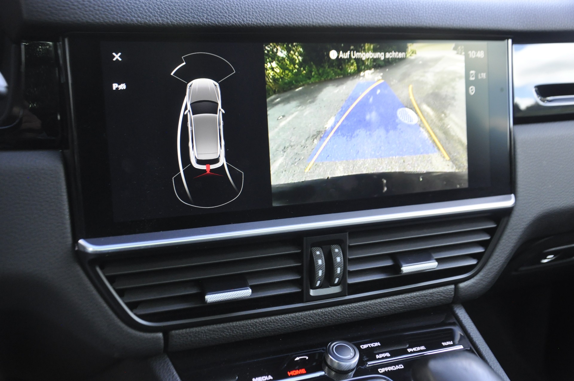 PORSCHE Cayenne-image-12