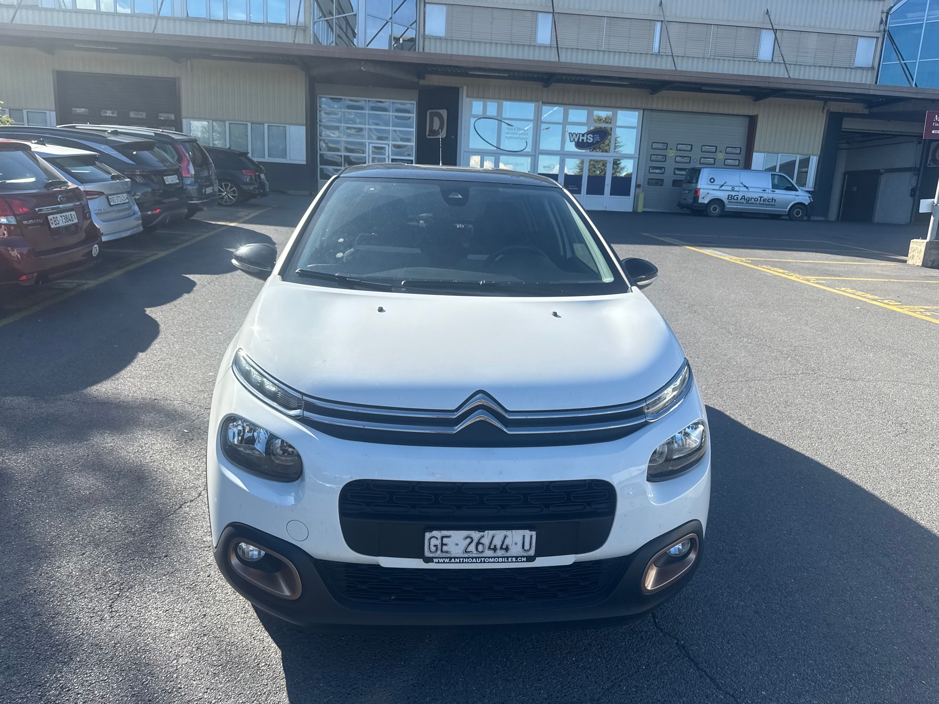 CITROEN C3 1.2i PureTech Shine-image-0