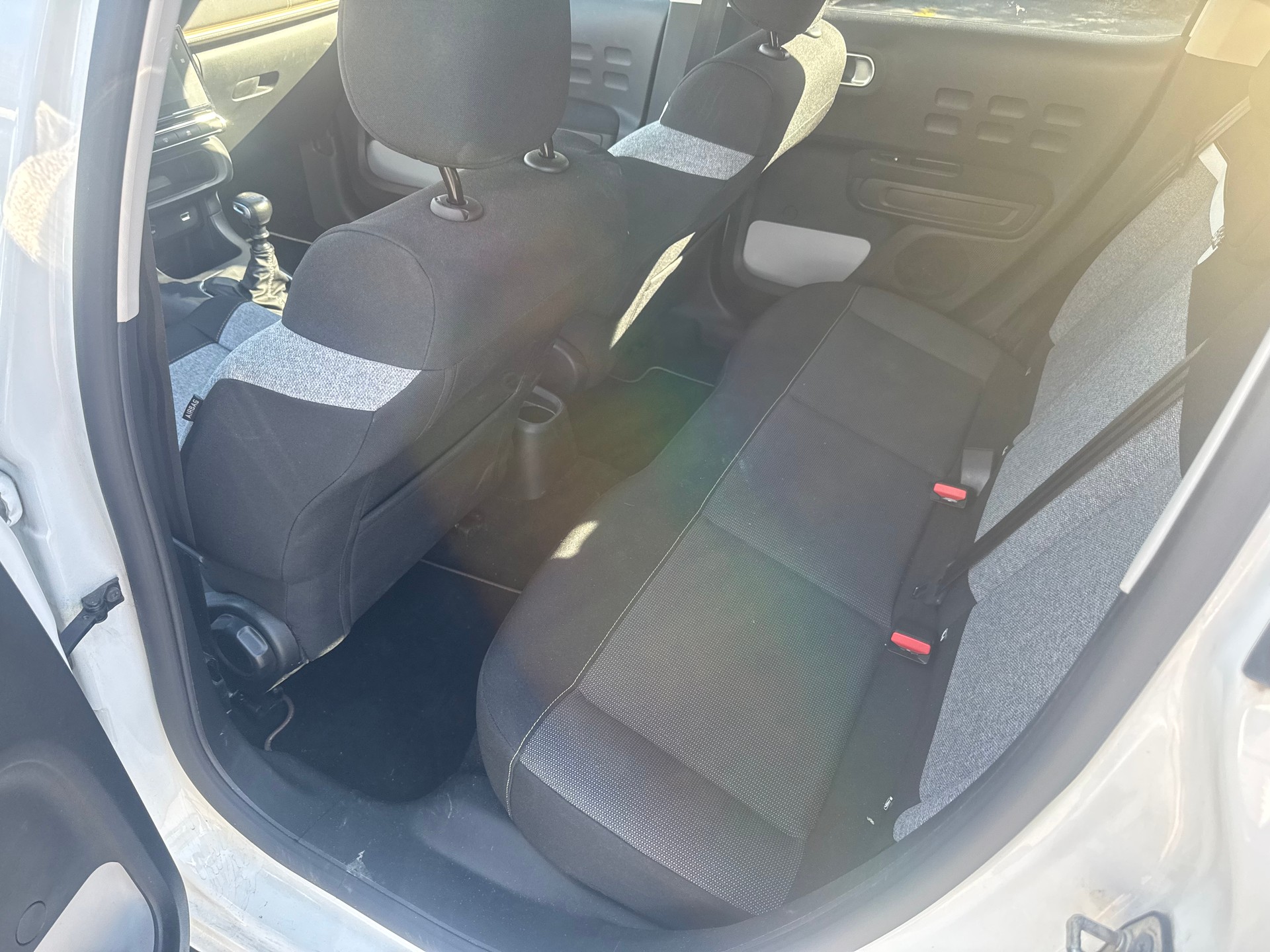 CITROEN C3 1.2i PureTech Shine-image-10